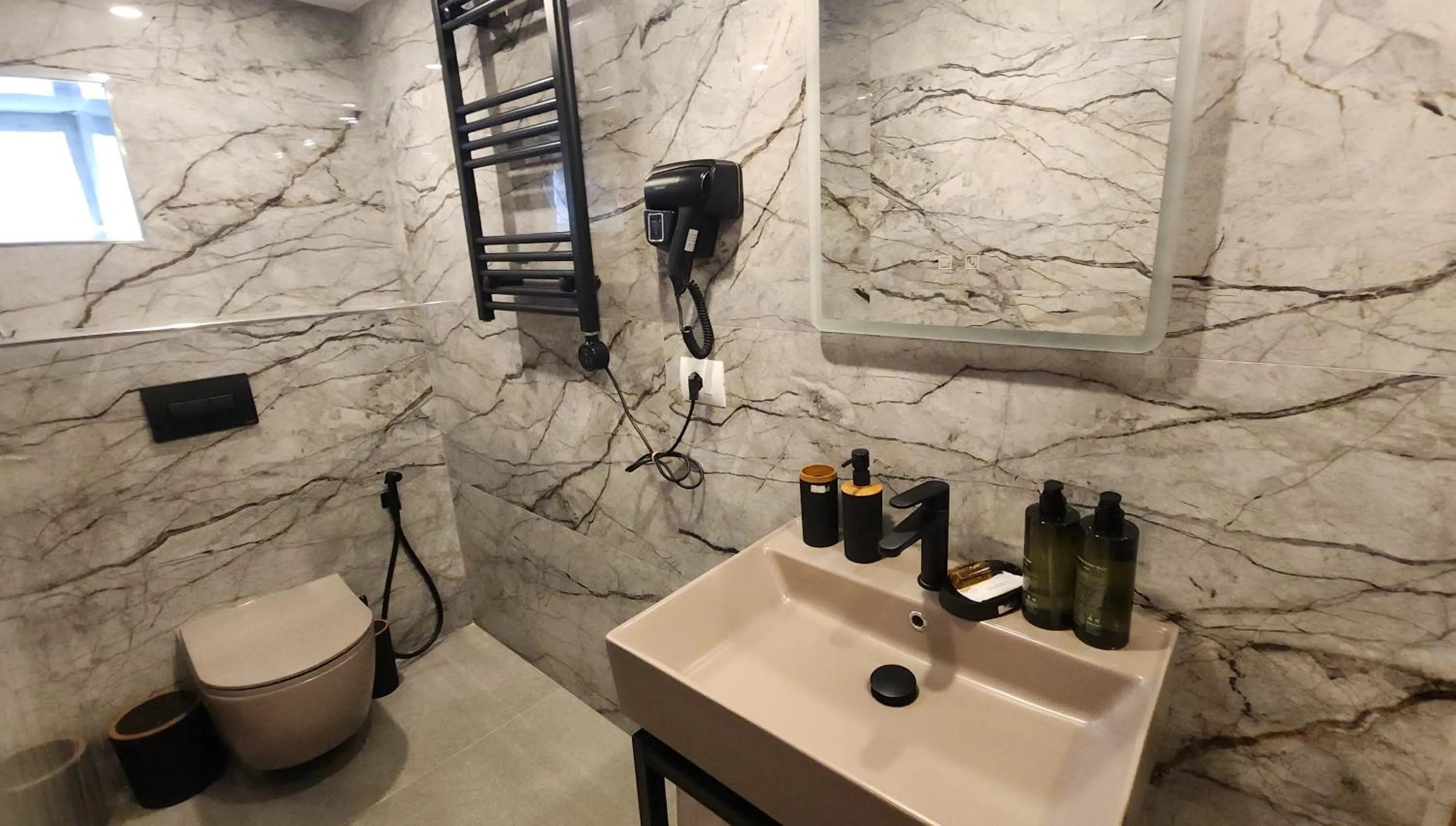 Shower in Bizant House Boutique Hotel