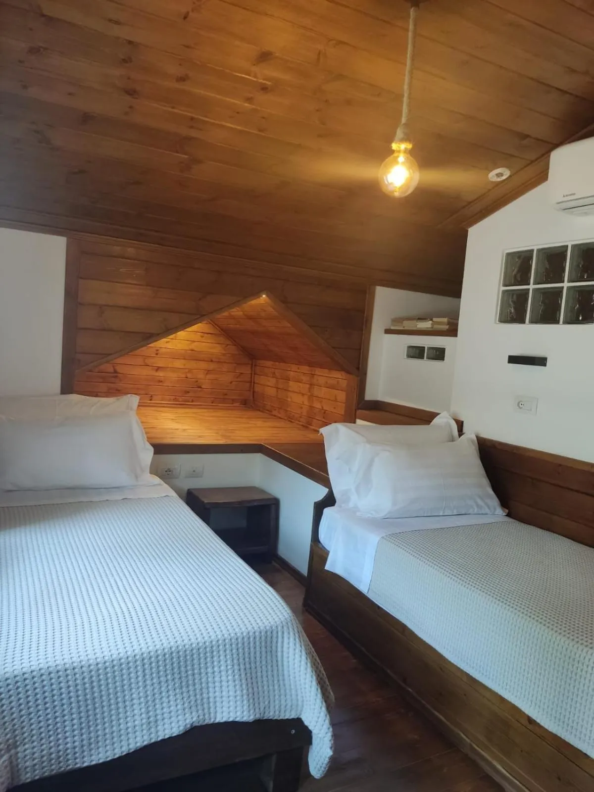 Bed in Bizant House Boutique Hotel