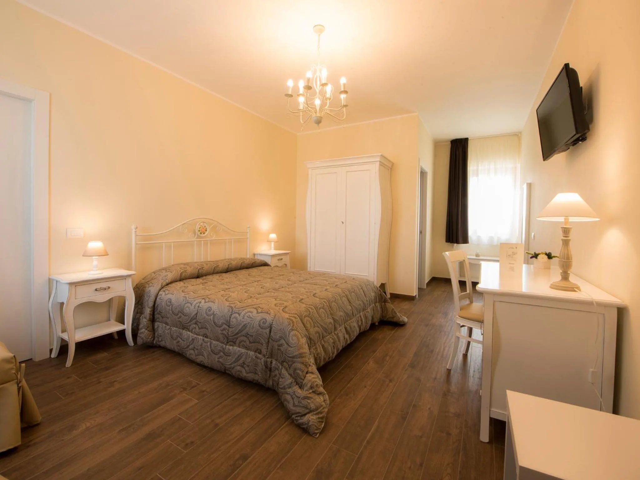 Photo of the whole room, Bed in Masseria Torre Spagnola