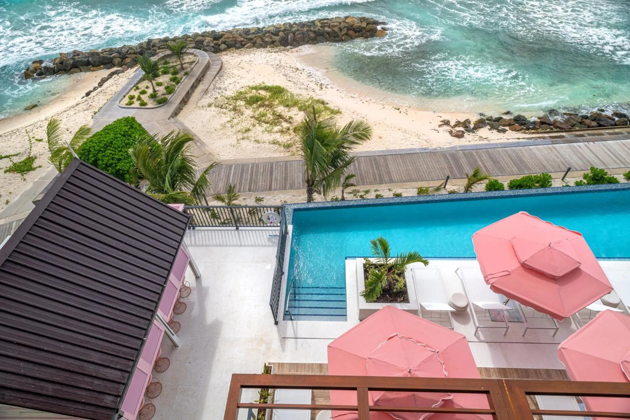 Photo of the whole room in Hotel Indigo Bridgetown Barbados by IHG