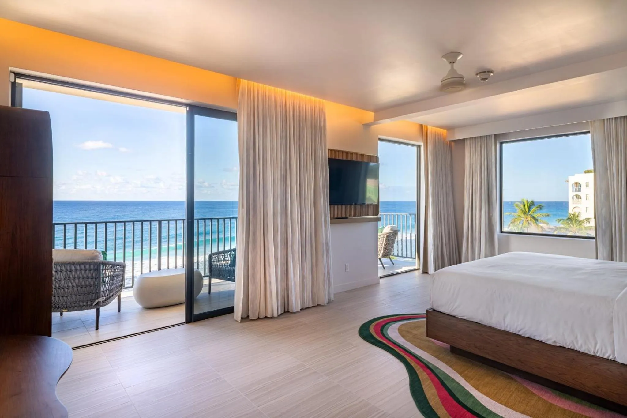 Photo of the whole room, Bed in Hotel Indigo Bridgetown Barbados by IHG