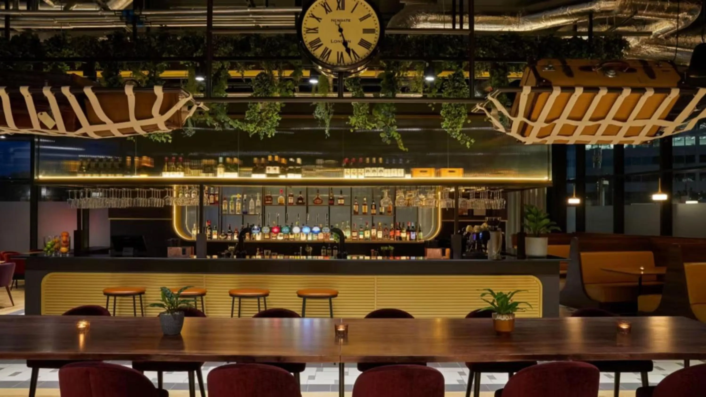 Lounge or bar in Hotel Indigo Bridgetown Barbados by IHG