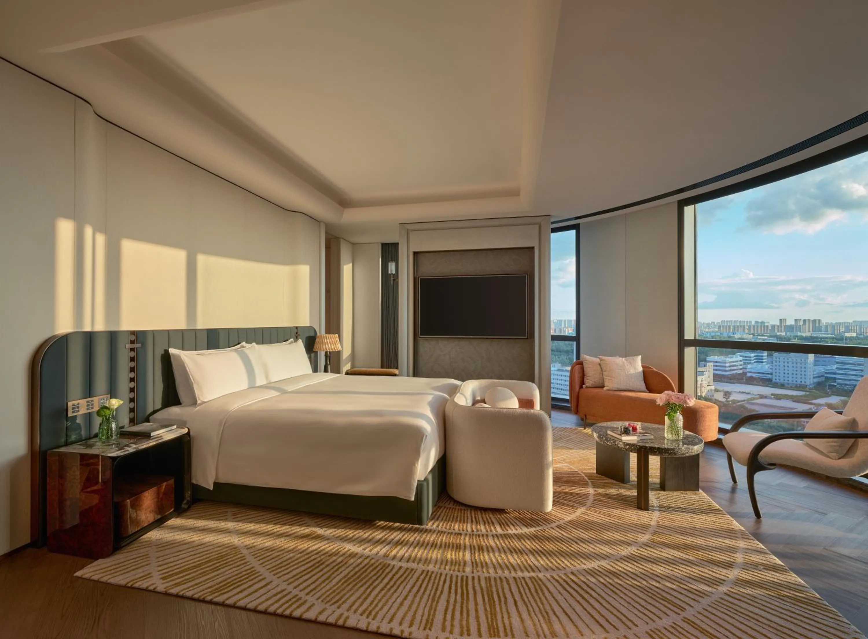 Photo of the whole room, Bed in InterContinental Changchun High Tech Zone by IHG