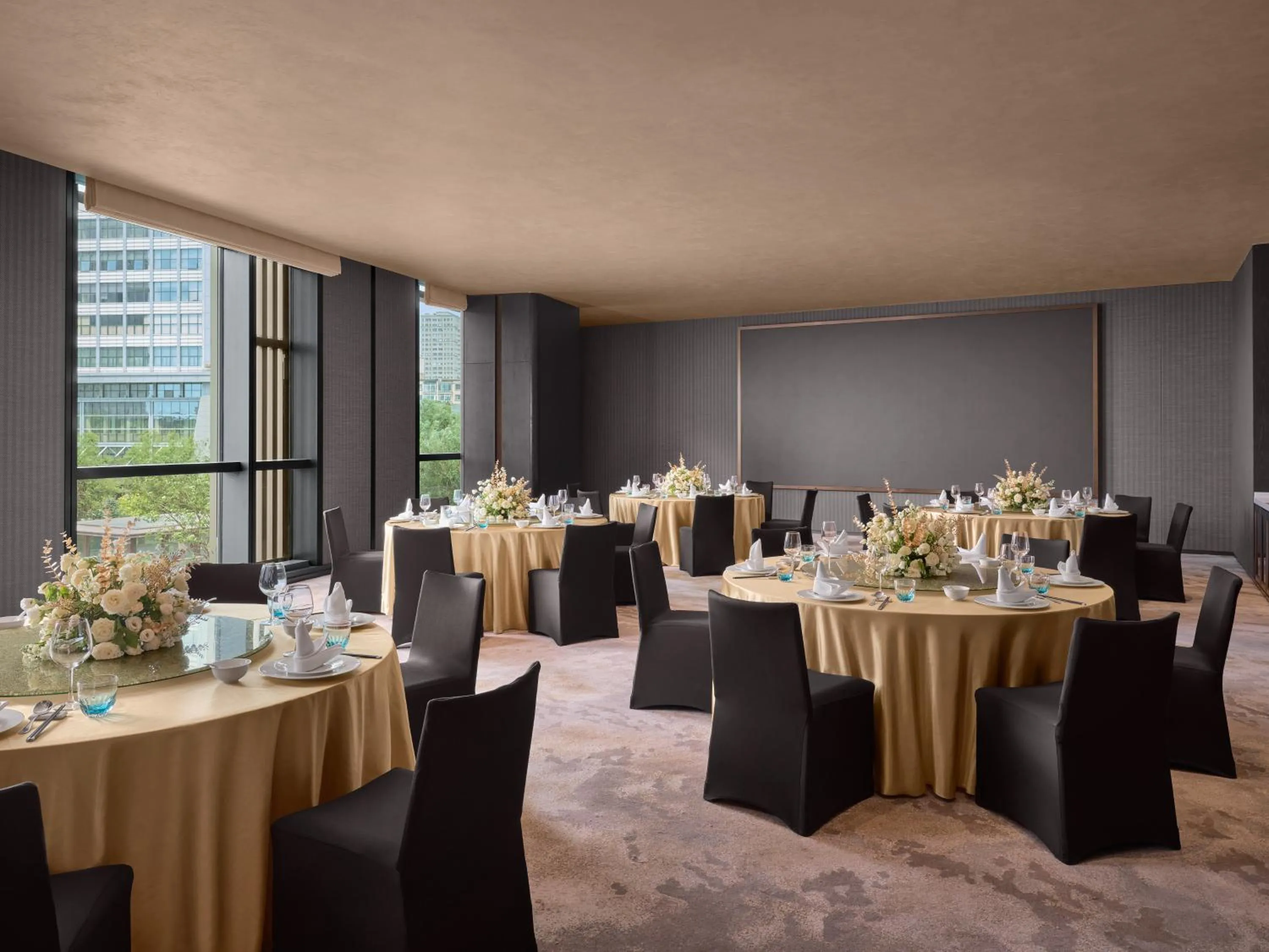 Meeting/conference room in InterContinental Changchun High Tech Zone by IHG
