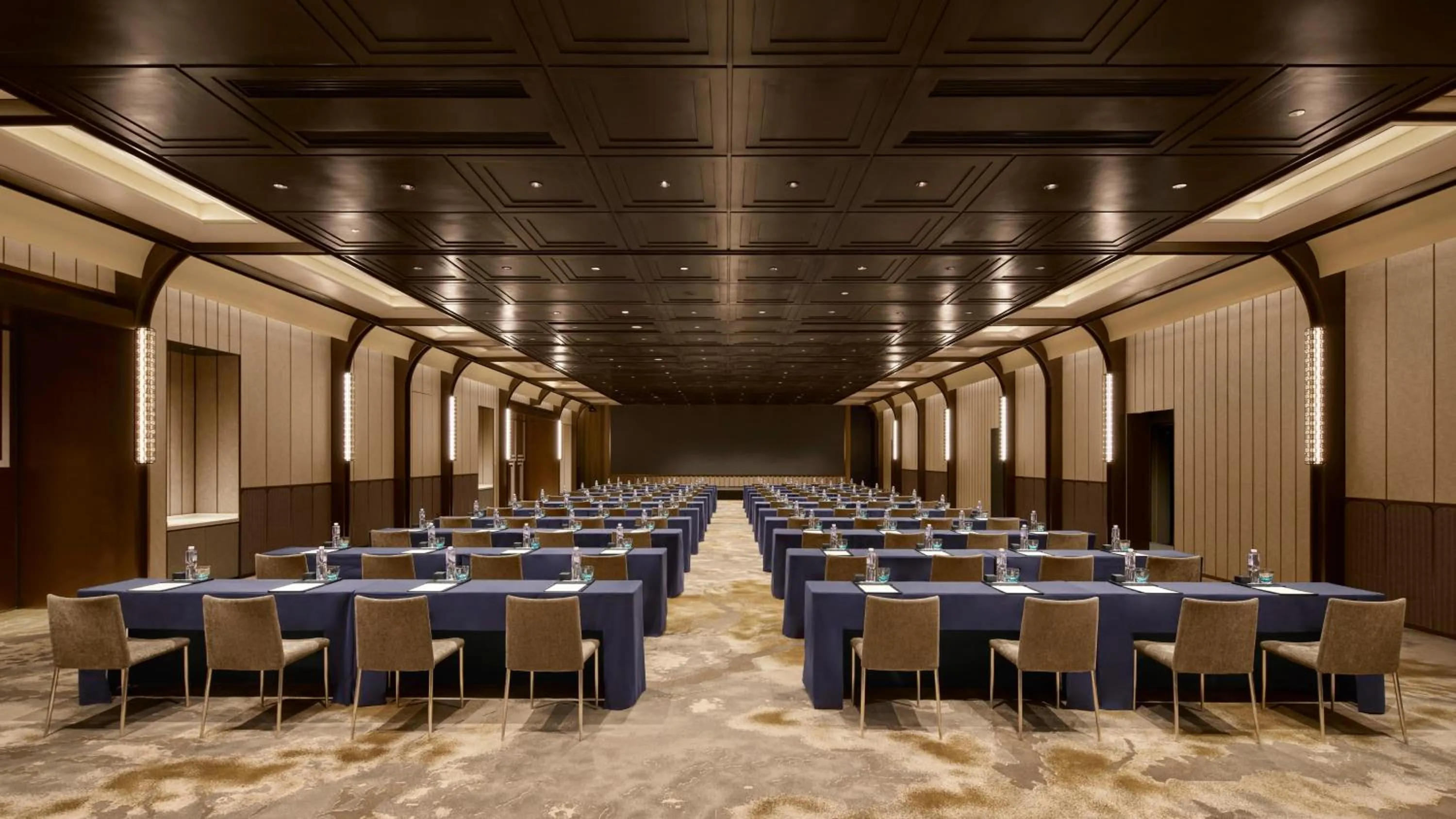 Meeting/conference room in InterContinental Changchun High Tech Zone by IHG