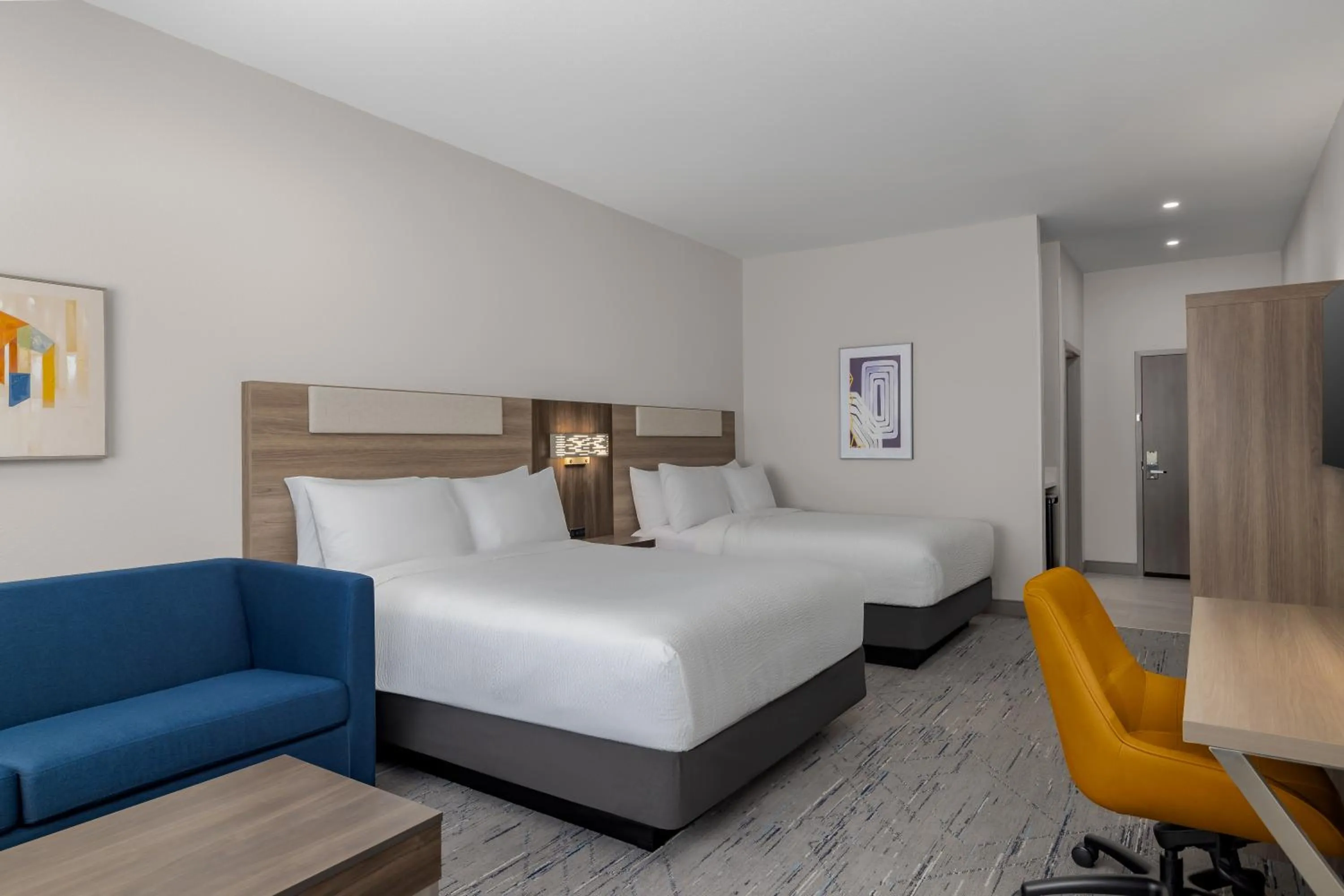 Bed in Holiday Inn Express & Suites Huntsville Northeast by IHG