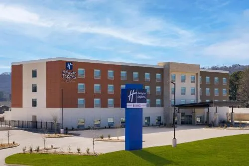 Holiday Inn Express & Suites Huntsville Northeast by IHG