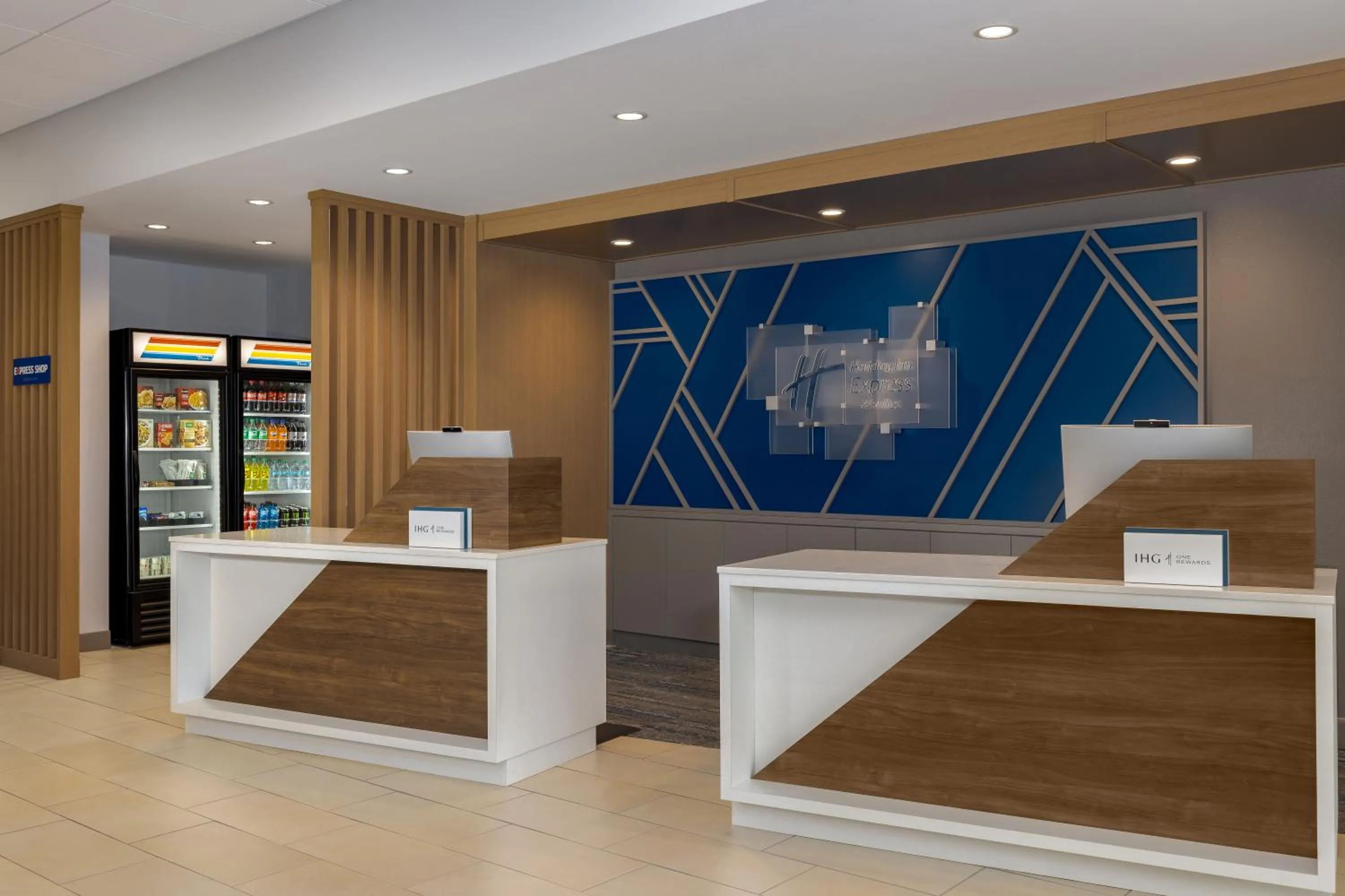 Lobby or reception in Holiday Inn Express & Suites Huntsville Northeast by IHG