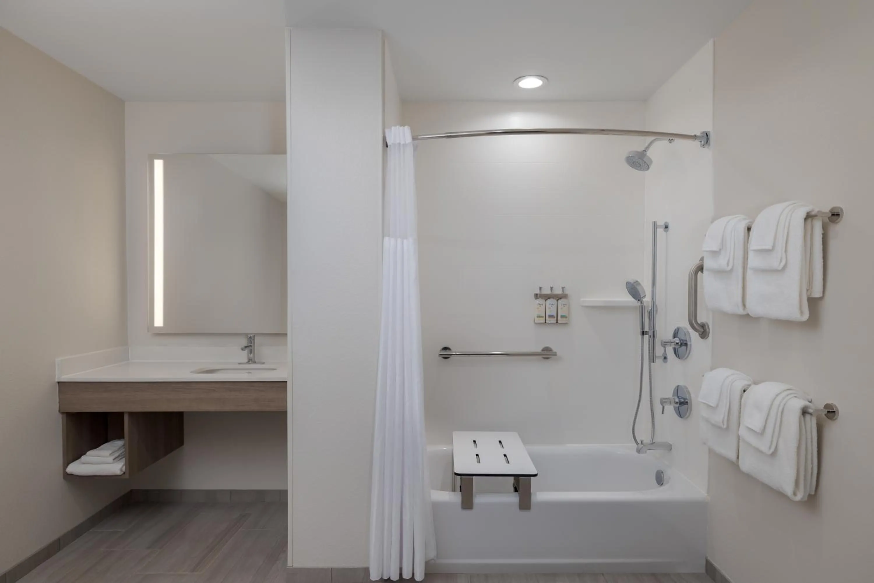 Holiday Inn Express & Suites Huntsville Northeast by IHG