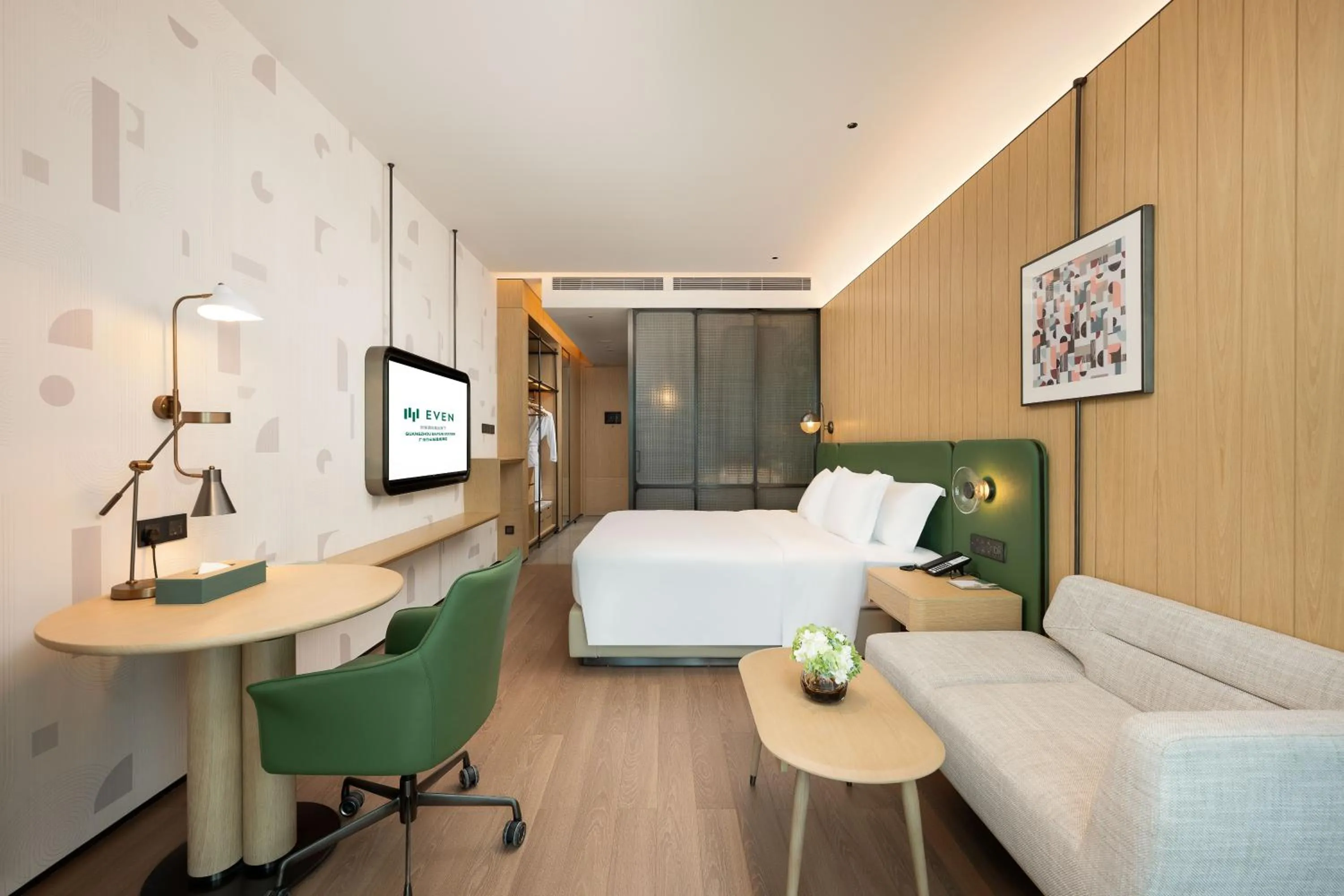 Standard Room in EVEN Hotel Guangzhou Baiyun Station by IHG