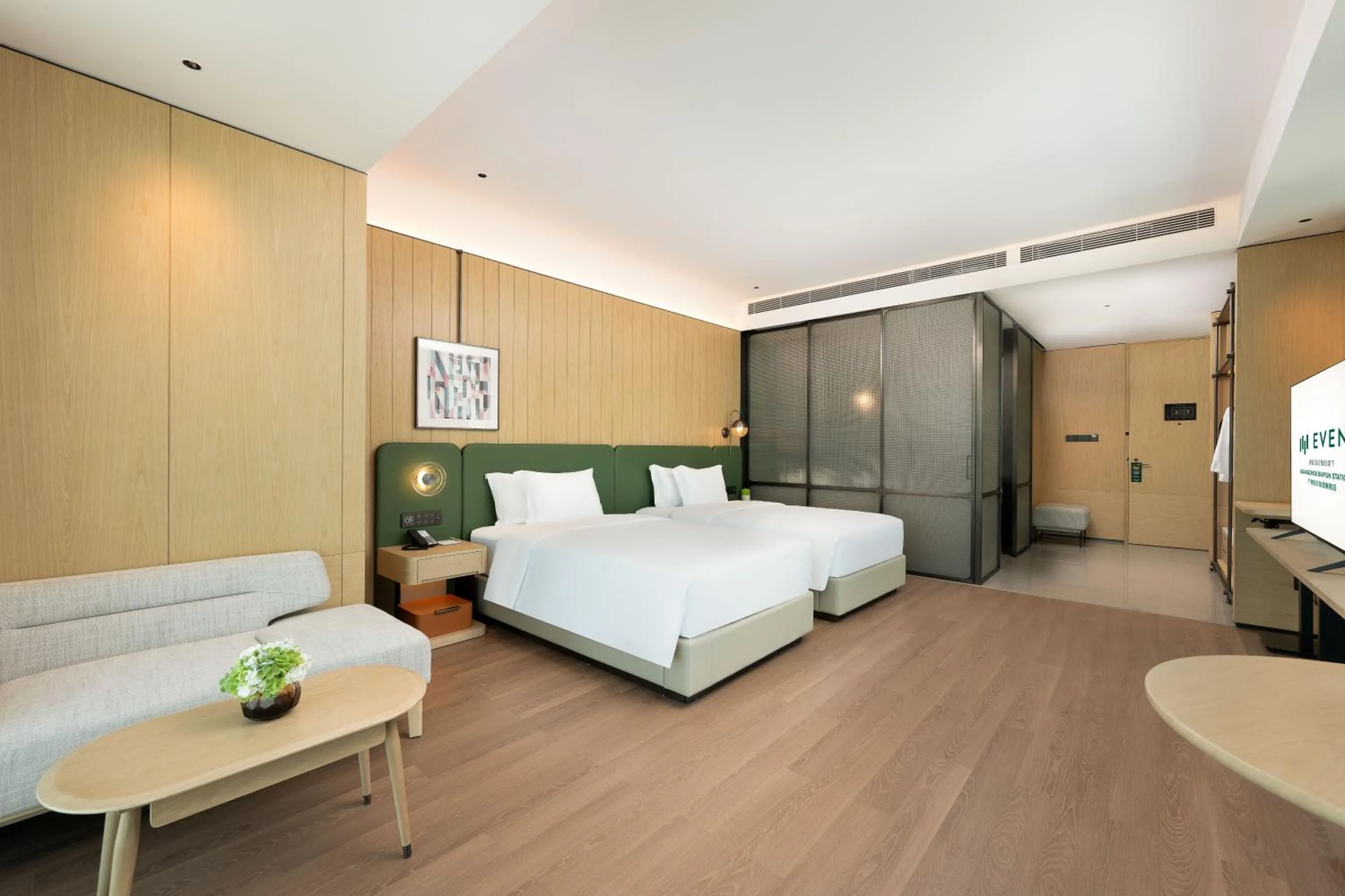 Premium Double Room with Two Double Beds and Smart Fitness Mirror in EVEN Hotel Guangzhou Baiyun Station by IHG