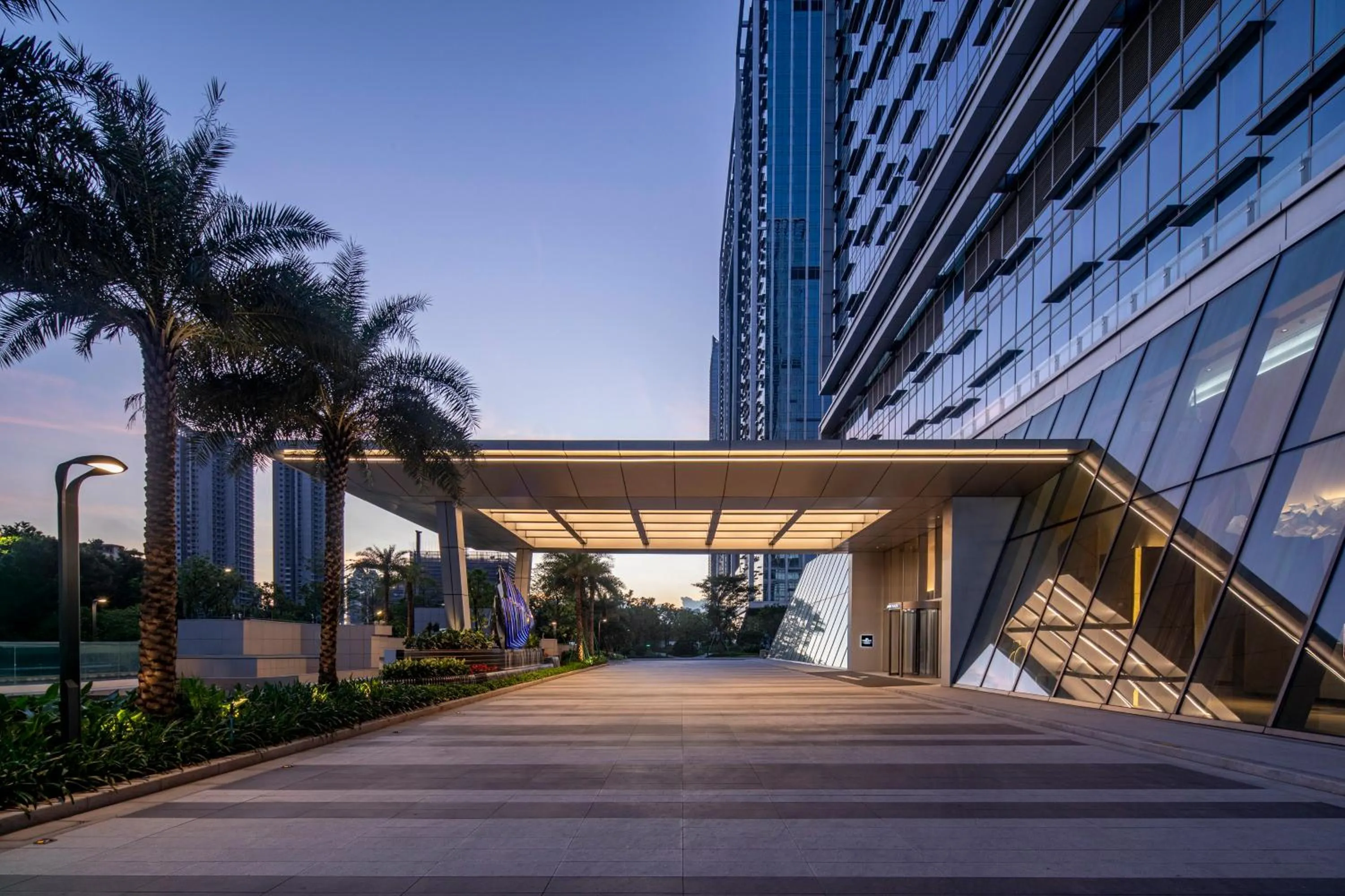 Property building in Crowne Plaza Guangzhou Window of Canton