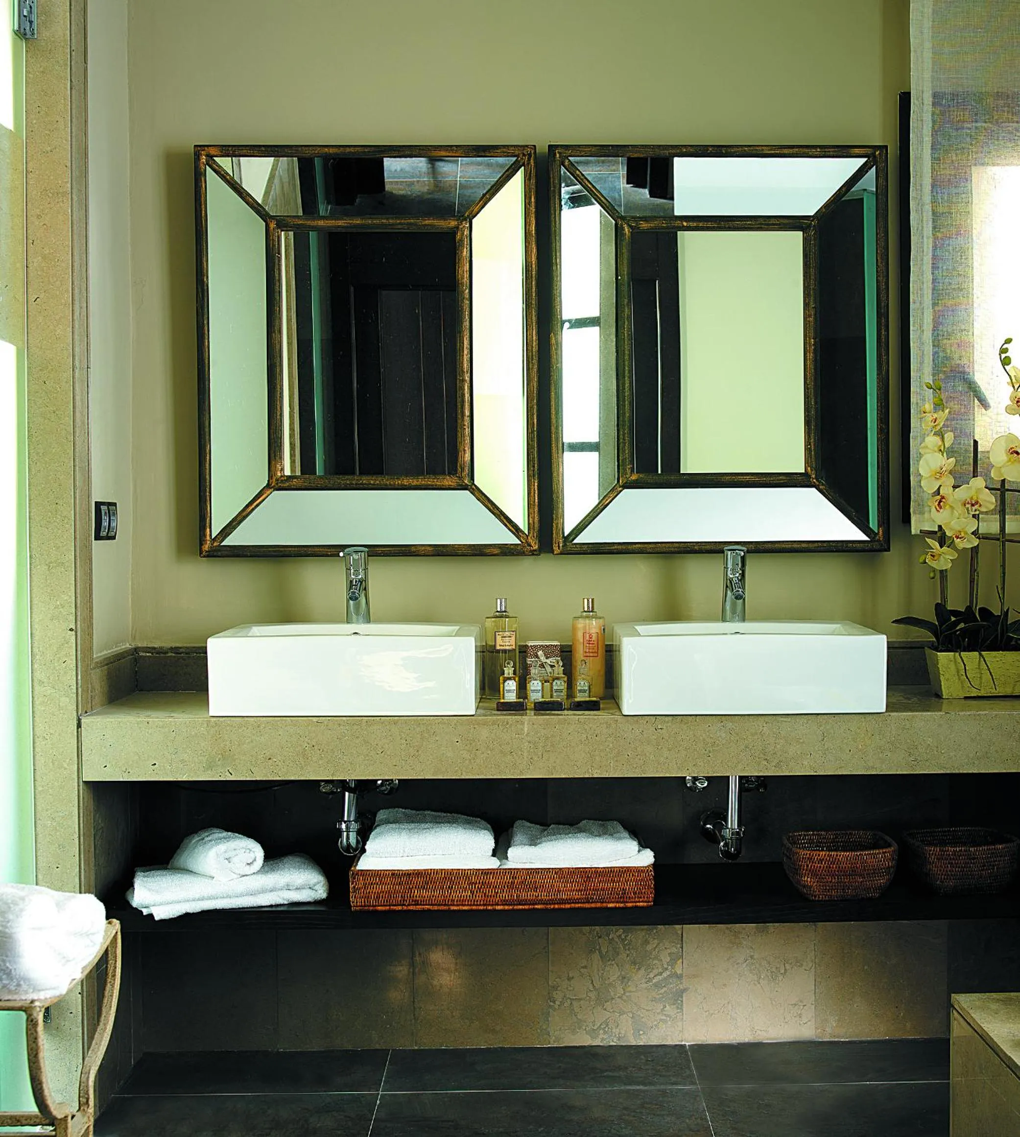 Asia Gardens Hotel & Thai Spa, a Royal Hideaway Hotel