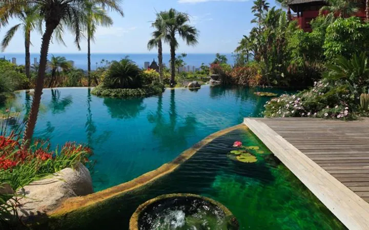 Asia Gardens Hotel & Thai Spa, a Royal Hideaway Hotel