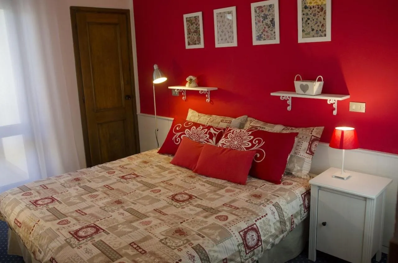 Bed in Albergo al Sole