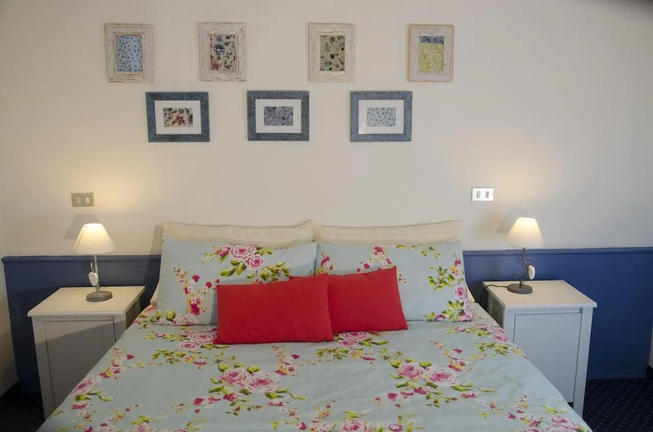 Bed in Albergo al Sole