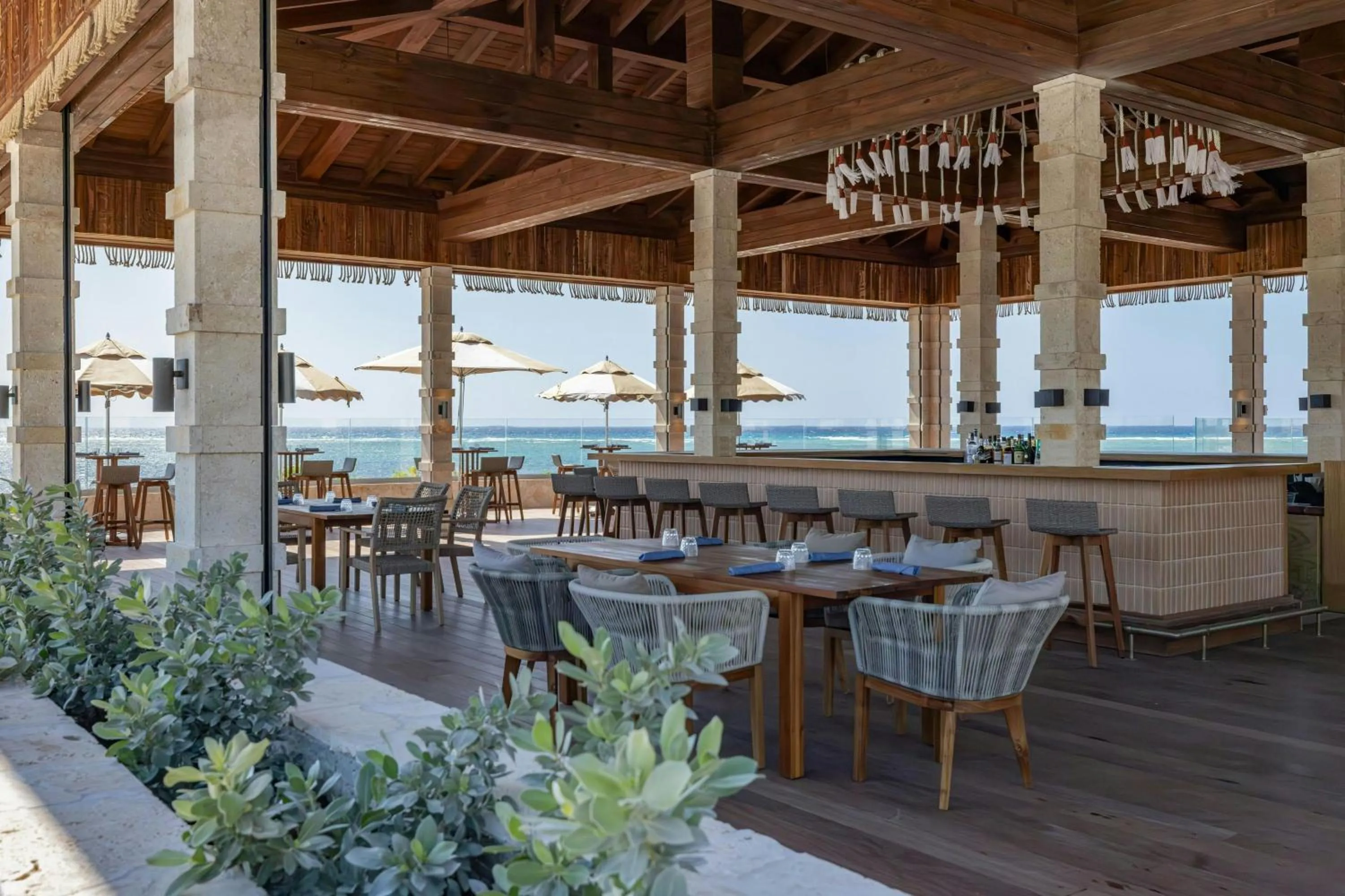 Restaurant/places to eat in Salterra, a Luxury Collection Resort & Spa, South Caicos