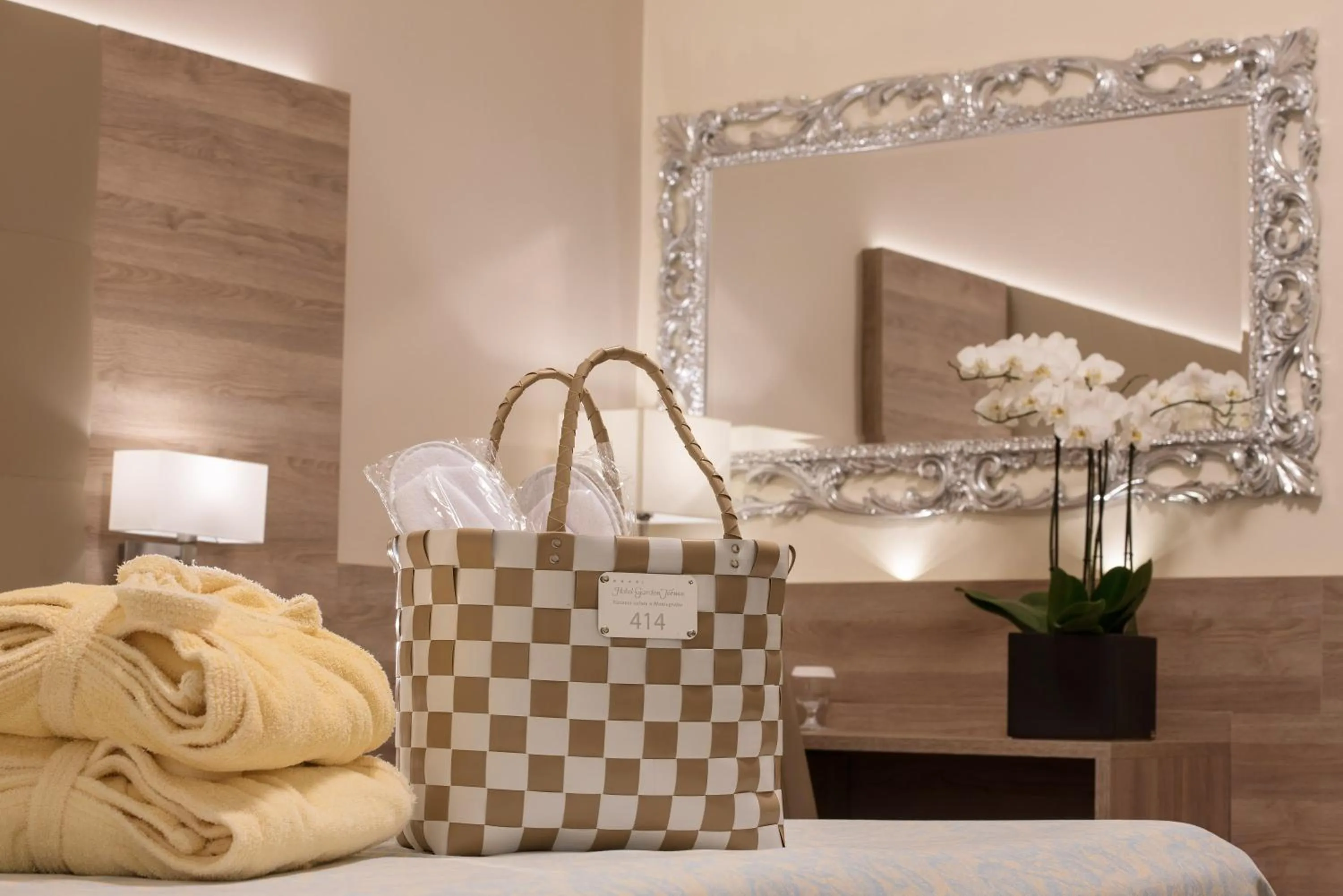 Logo/Certificate/Sign, Bed in Hotel Garden Terme