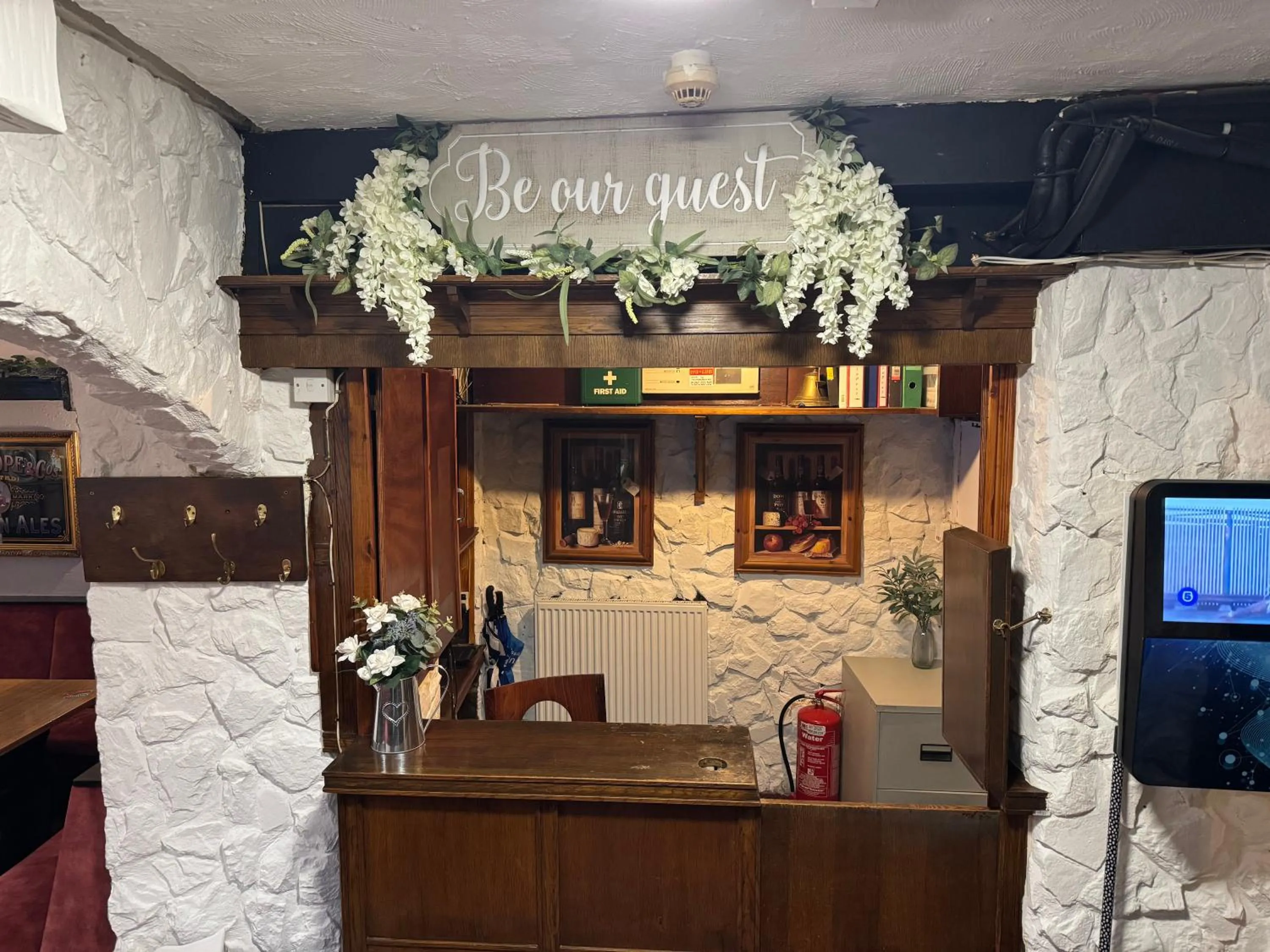 Double Room with Private Bathroom in The Drovers Arms Hotel