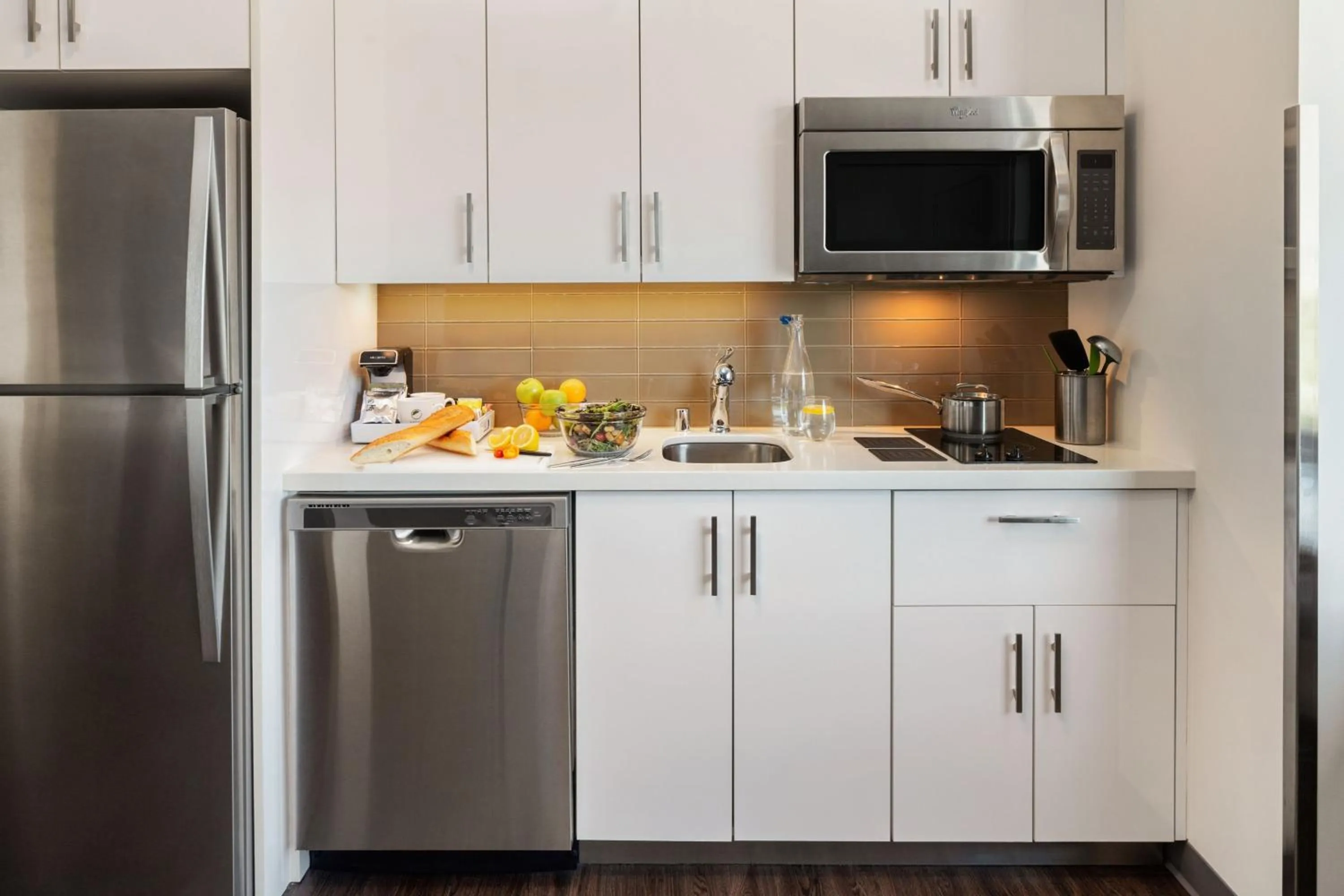 Kitchen or kitchenette in Element Bozeman