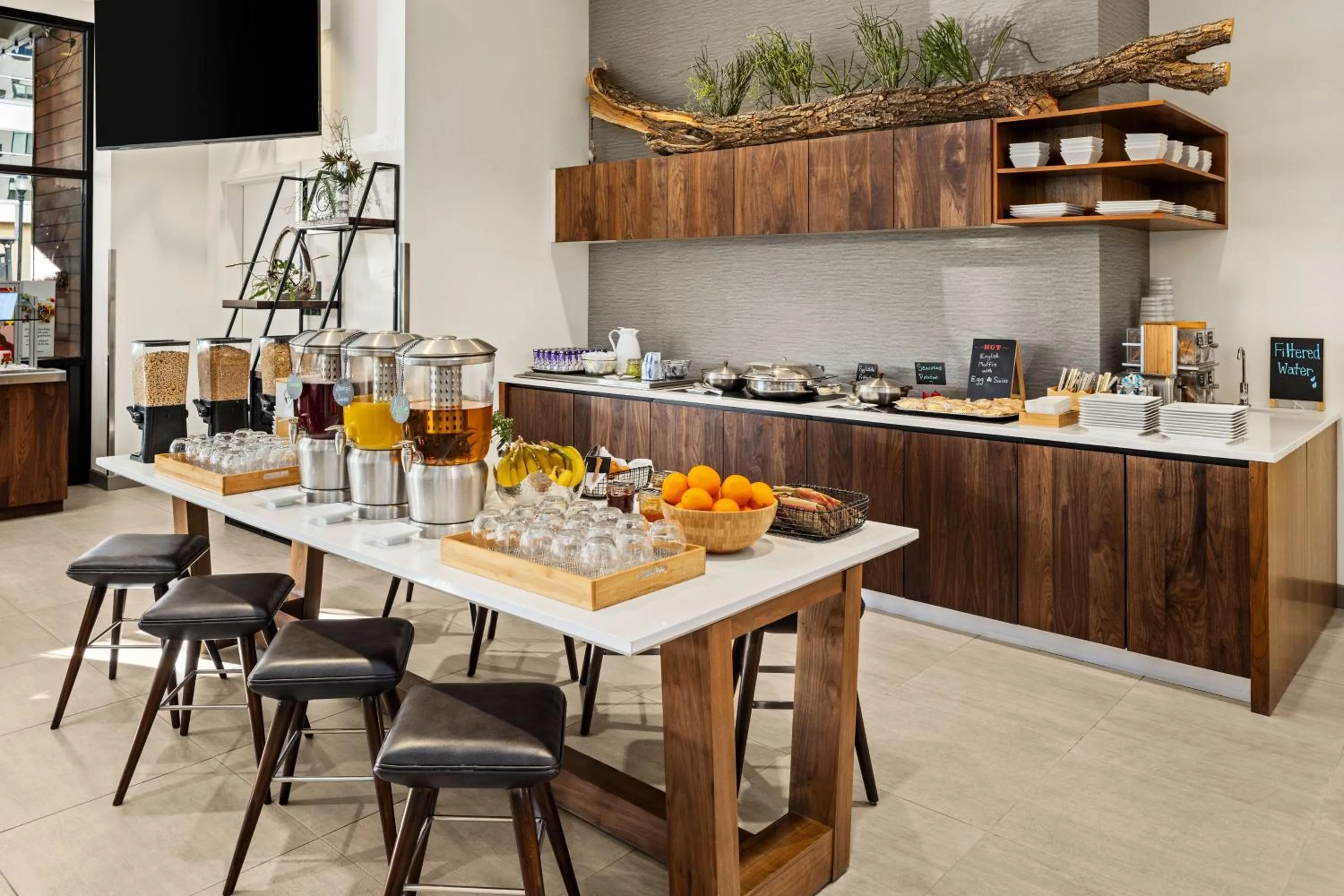 Breakfast in Element Bozeman