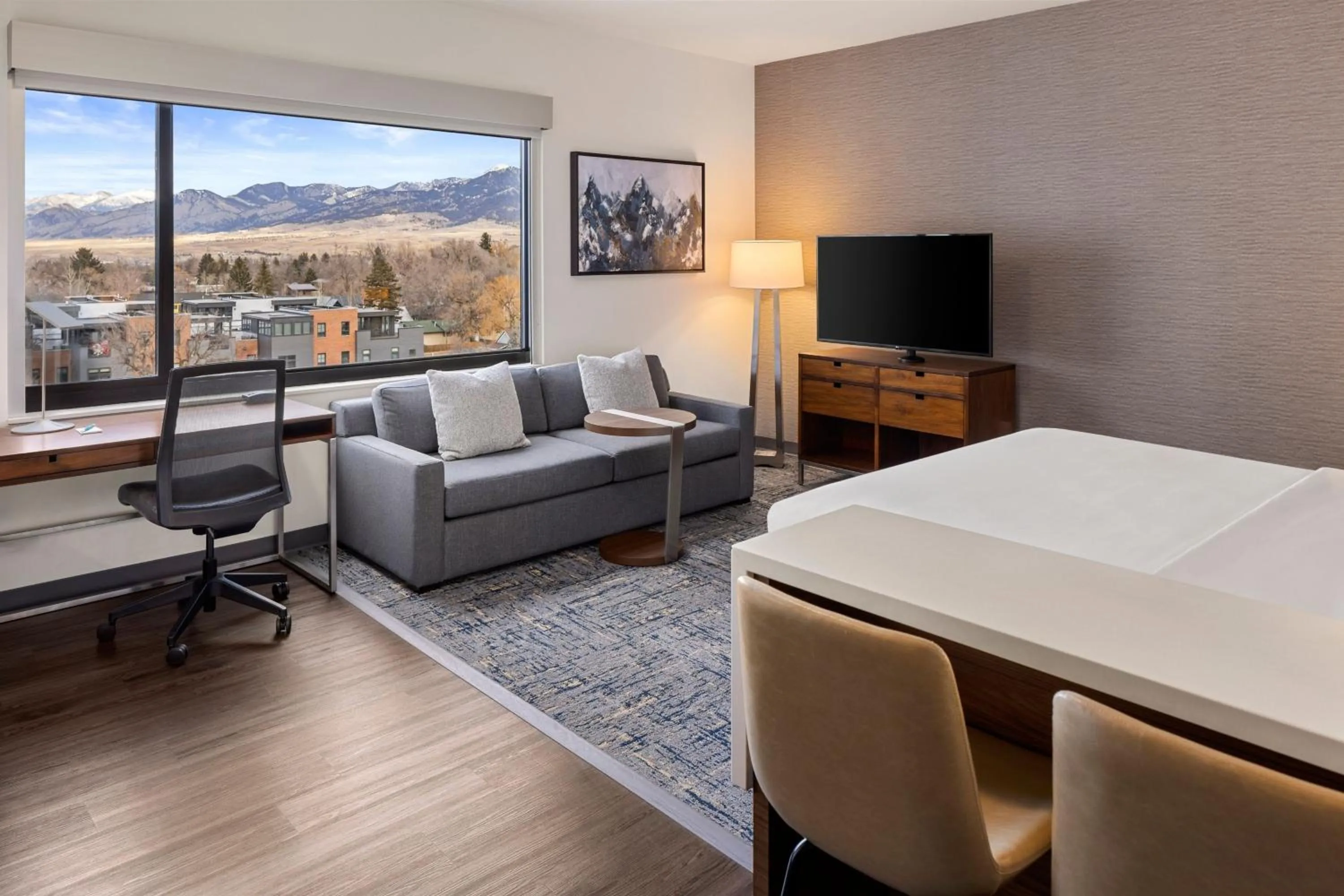 Photo of the whole room in Element Bozeman