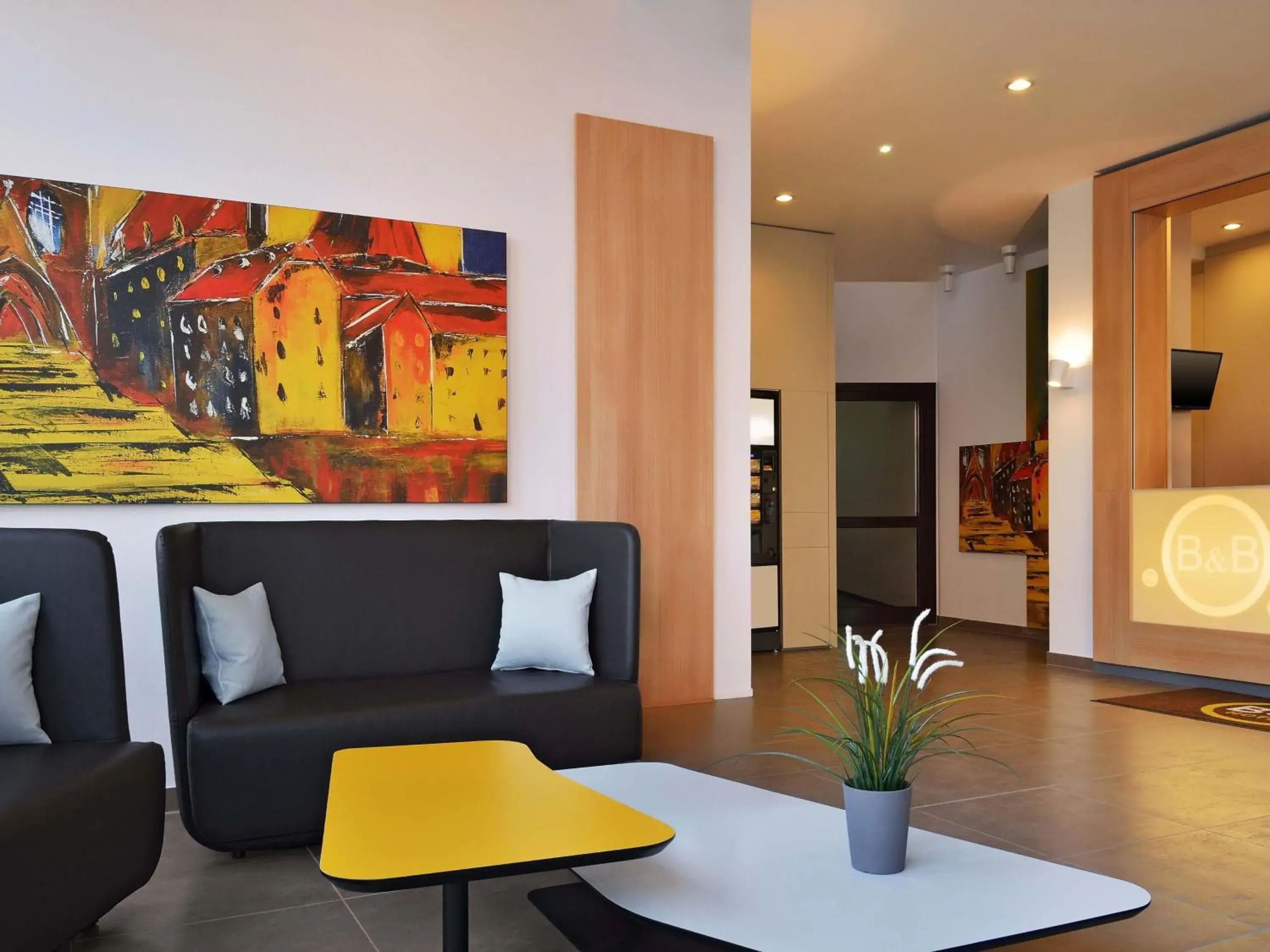 Lobby or reception in B&B HOTEL Erfurt-Hbf Lobby or reception in B&B HOTEL Erfurt-Hbf