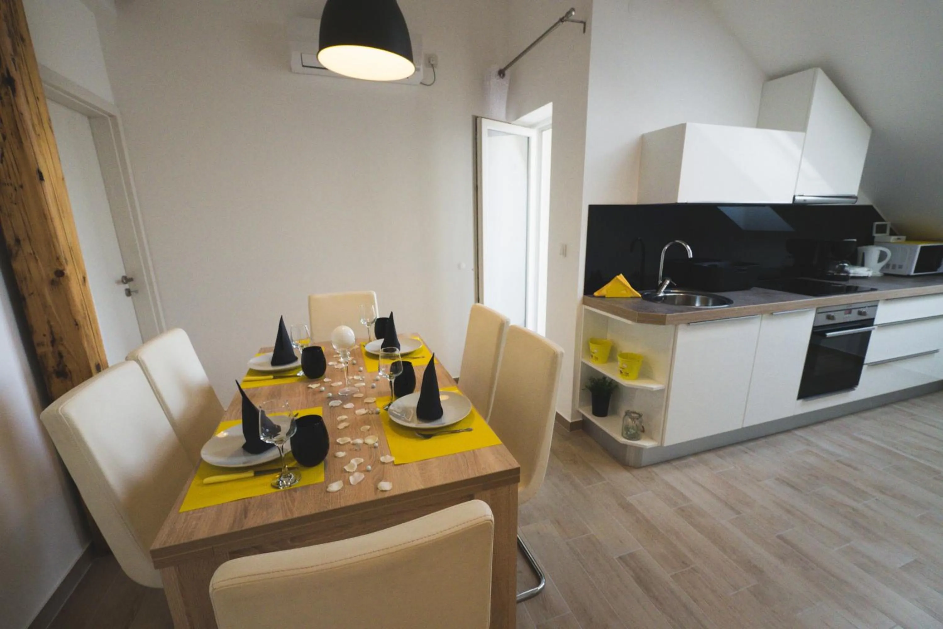 Dining area in Apartments Sunny Garden
