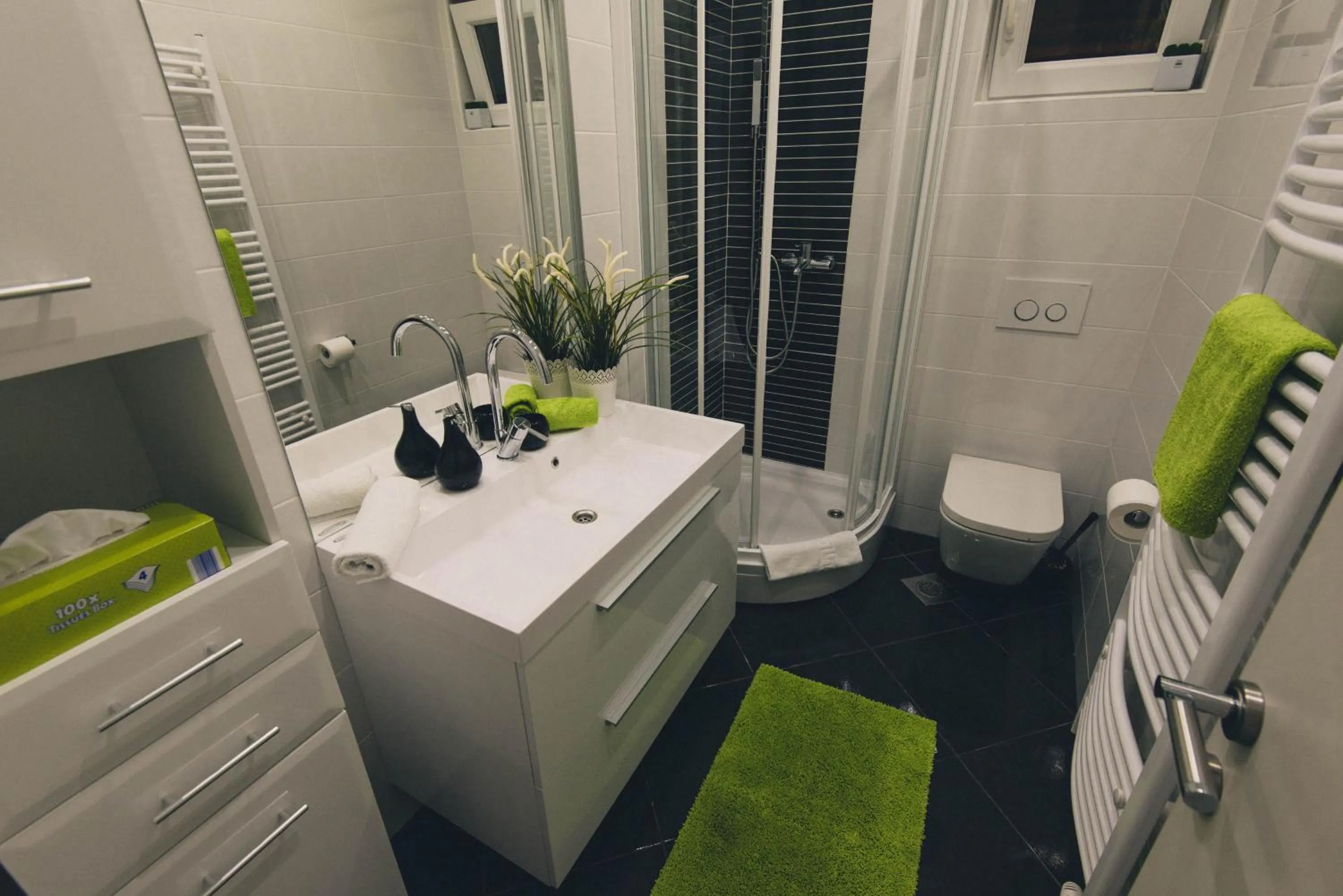 Shower in Apartments Sunny Garden