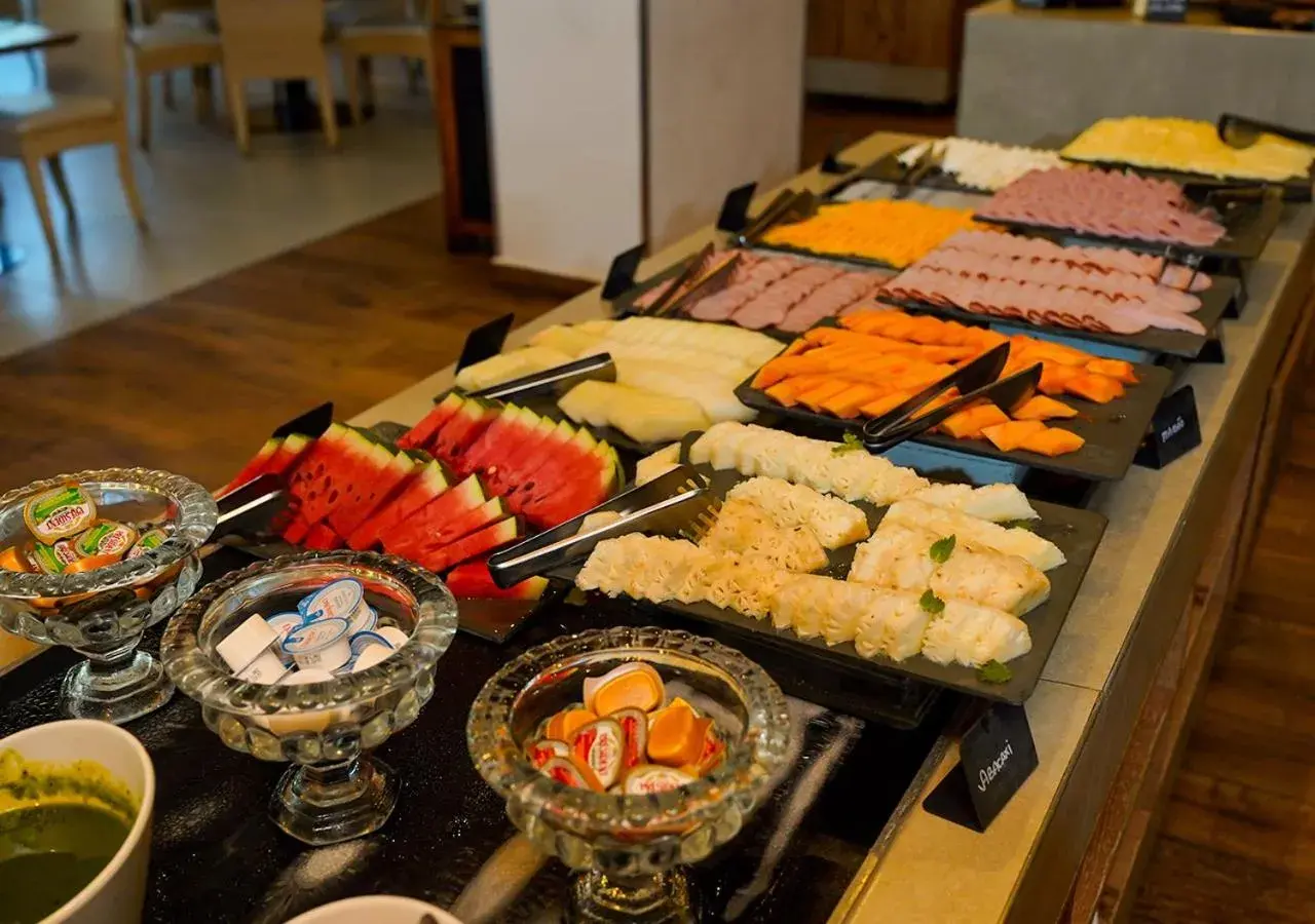 Food and drinks in Hot Beach Celebration Food and drinks in Hot Beach Celebration