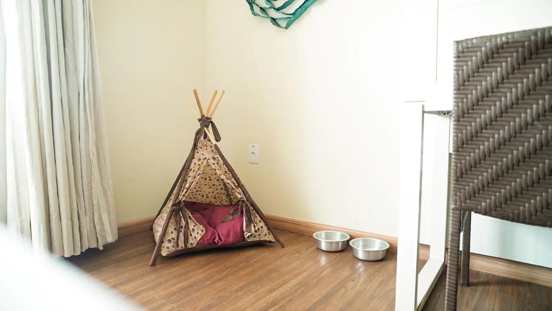 Photo of the whole room in Hot Beach Celebration Photo of the whole room in Hot Beach Celebration