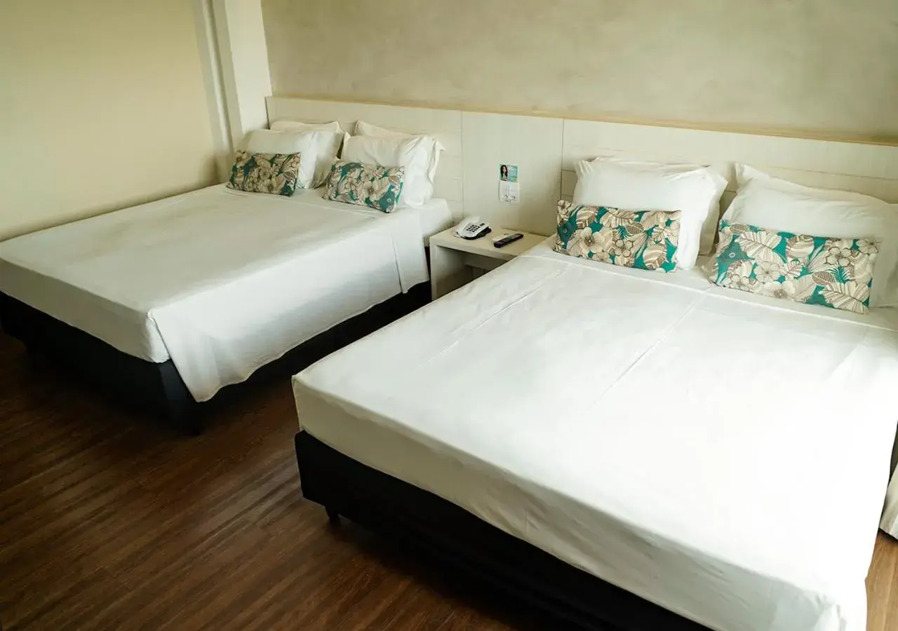 Bed in Hot Beach Celebration Bed in Hot Beach Celebration