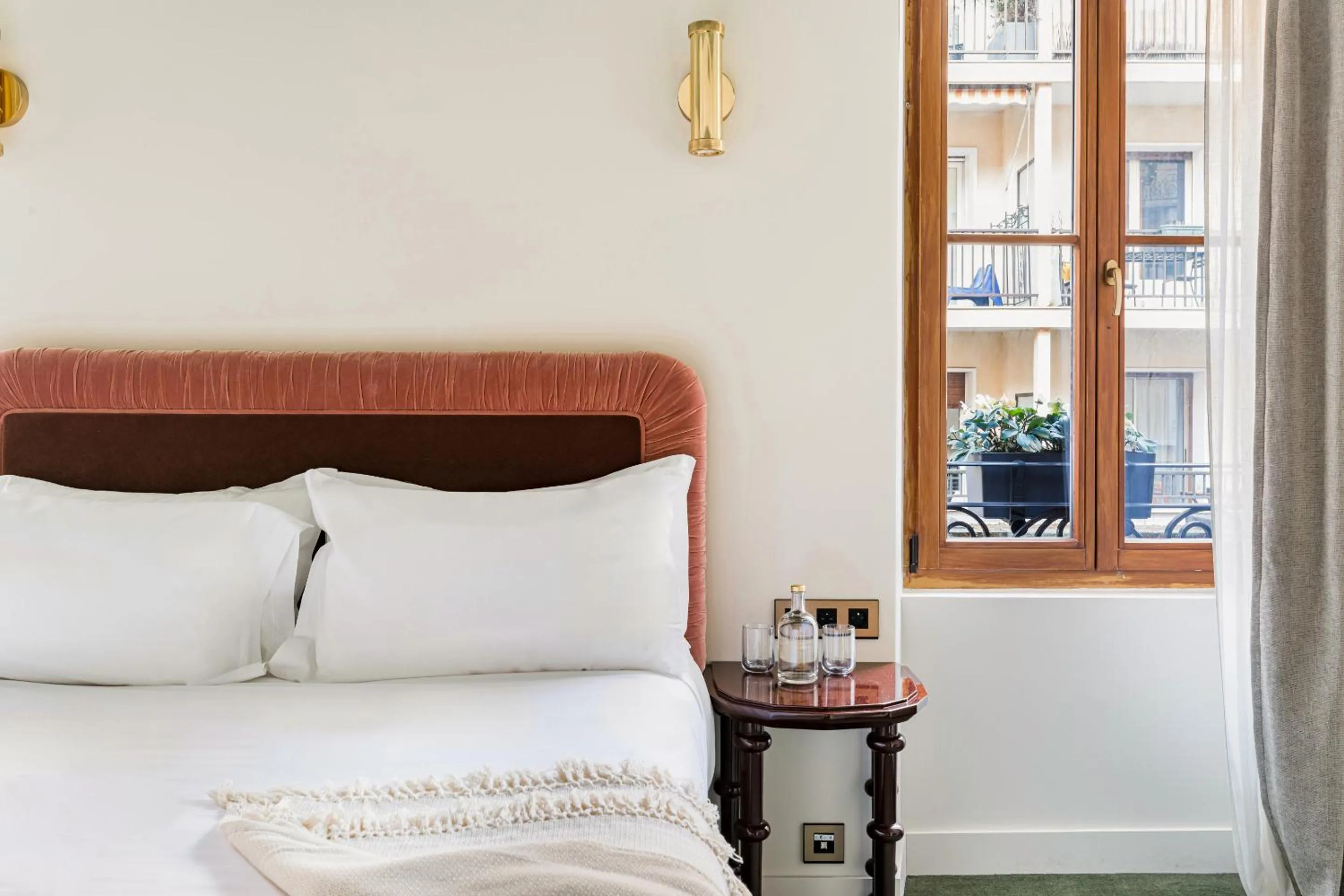 Bedroom, Bed in Hôtel La Cour du 6