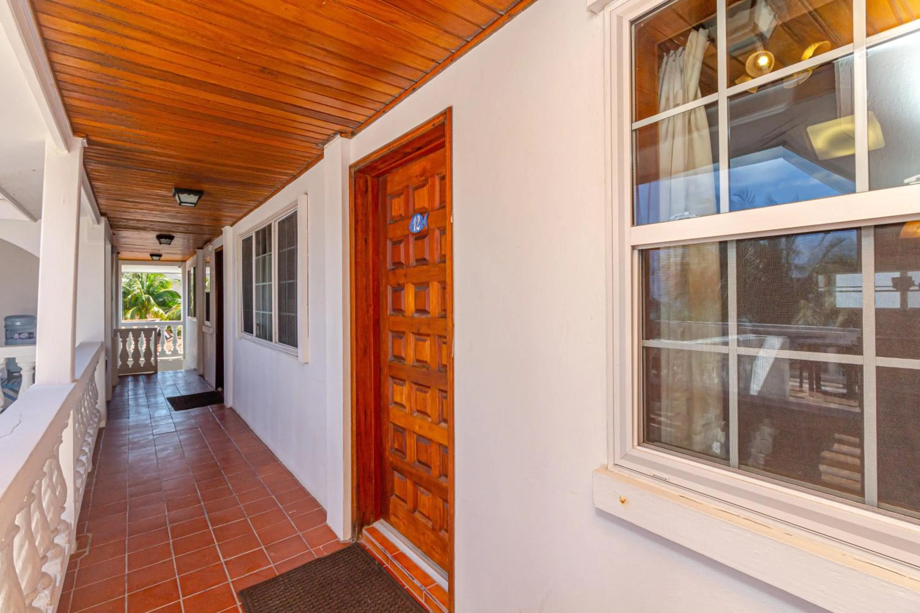 Facade/entrance in Blue Tang Inn