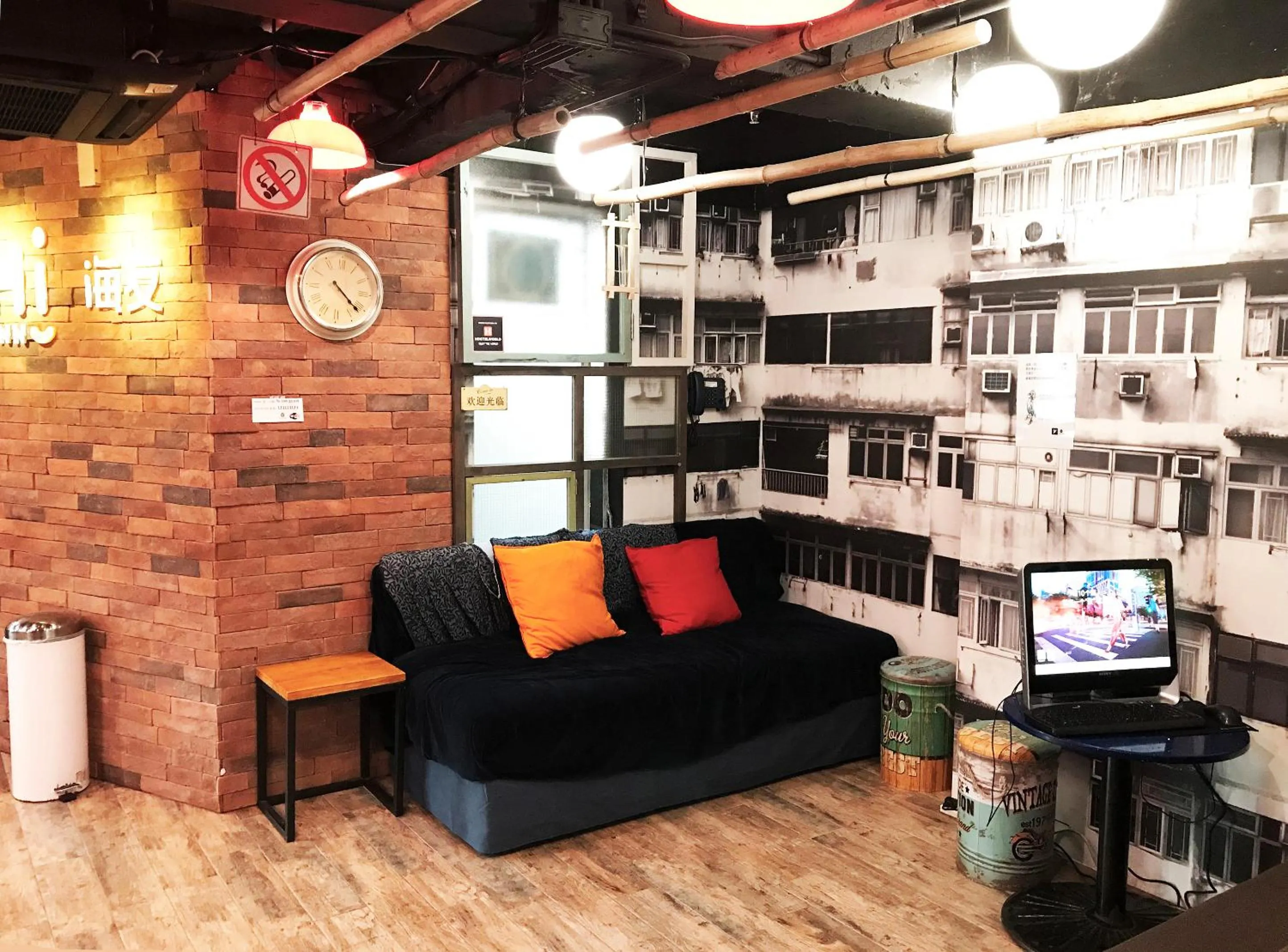 Lounge or bar in Yesinn @YMT