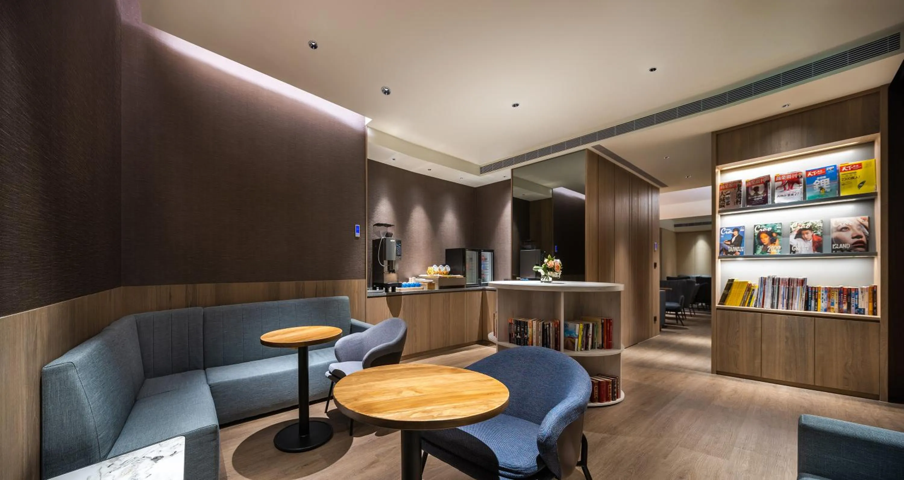 Business facilities in Hotel Intrendy