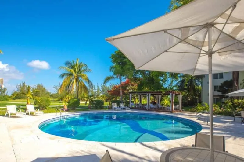 Las Gaviotas Hotel and Suites