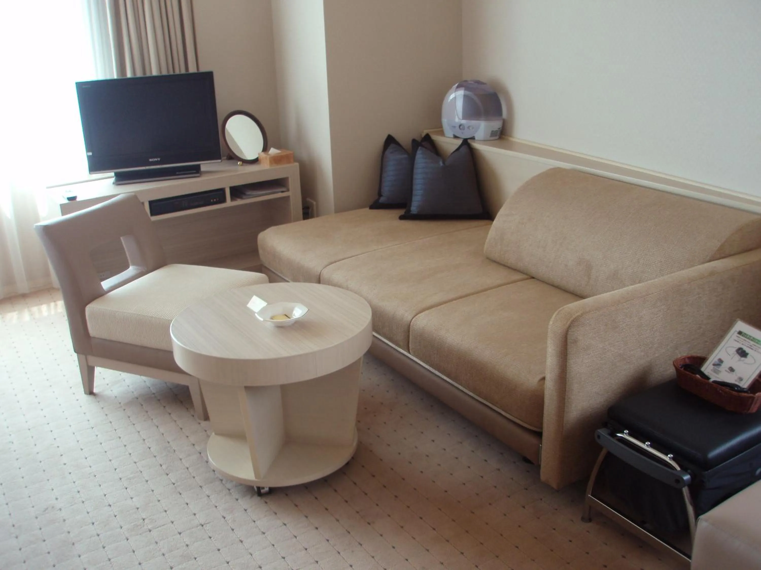 Photo of the whole room in Urayasu Brighton Hotel Tokyo Bay