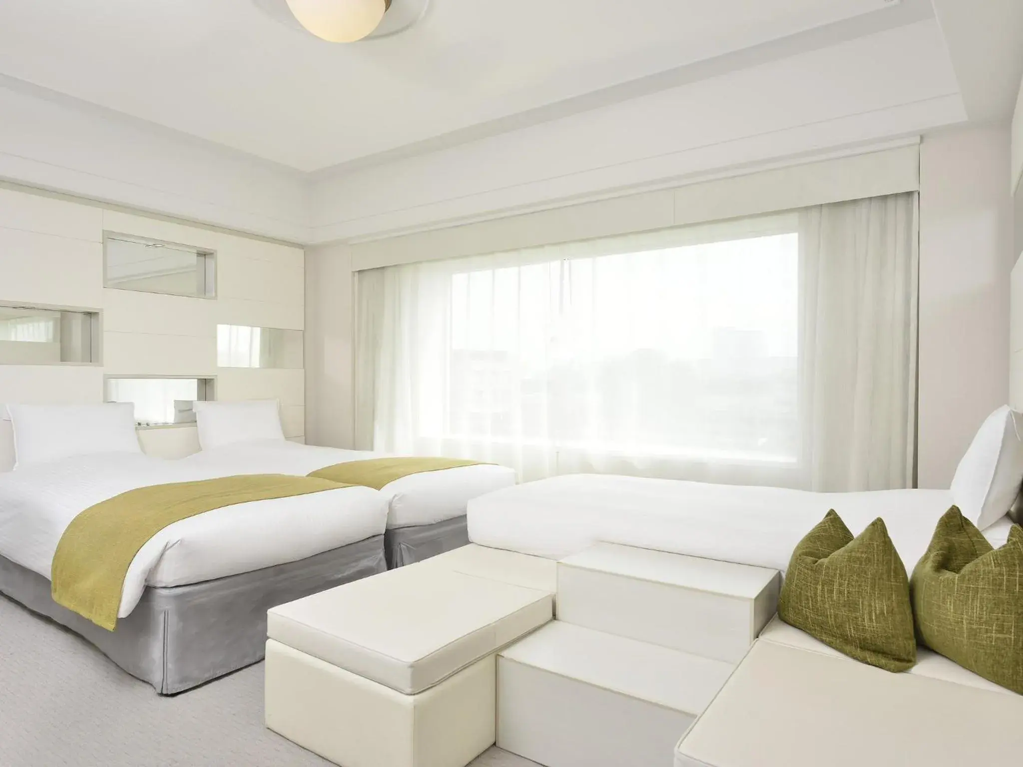 Standard Room - Lower Floor - Non-Smoking in Urayasu Brighton Hotel Tokyo Bay Standard Room - Lower Floor - Non-Smoking in Urayasu Brighton Hotel Tokyo Bay