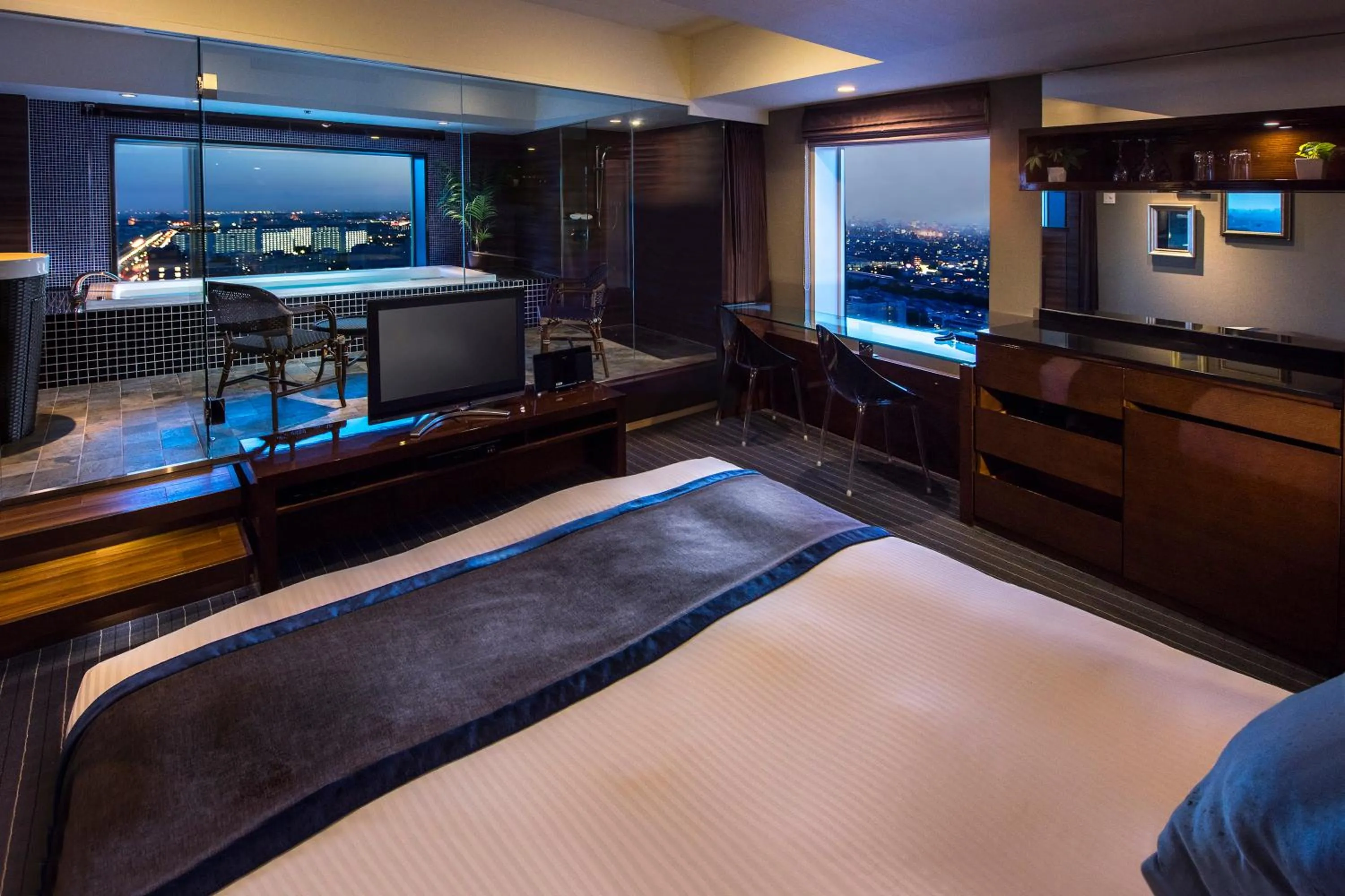 Photo of the whole room, Bed in Urayasu Brighton Hotel Tokyo Bay