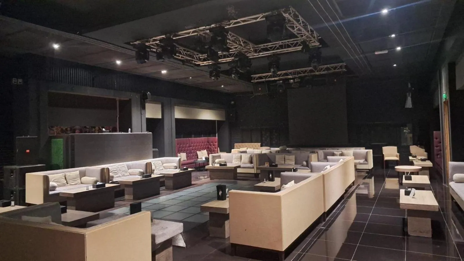 Restaurant/places to eat in Ramee Rose Hotel