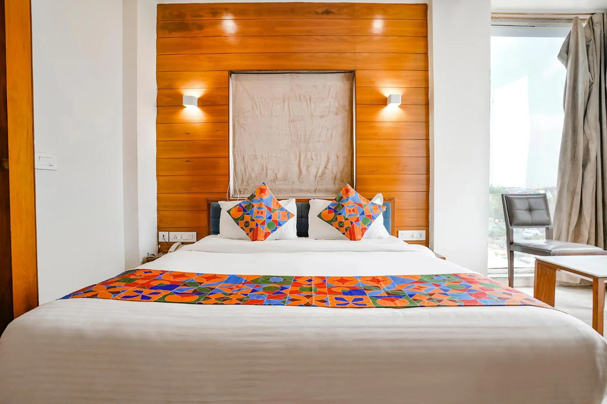 Bed in FabHotel Kyra - Near Airport Road