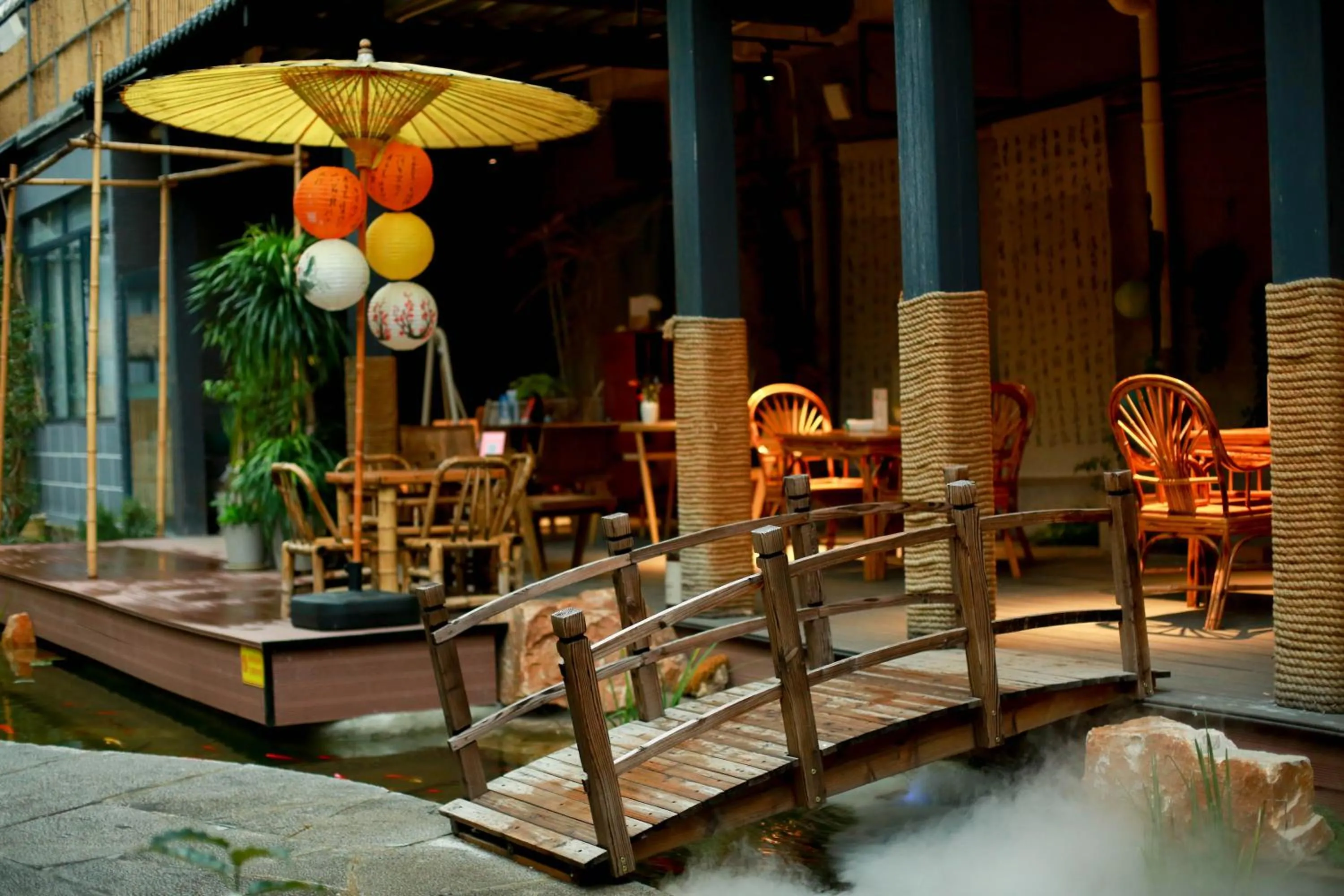 Seating area in The Hidden House Aesthetic Life Courtyard Hotel Kuanzhai Alley People's Park Subway Station Branch