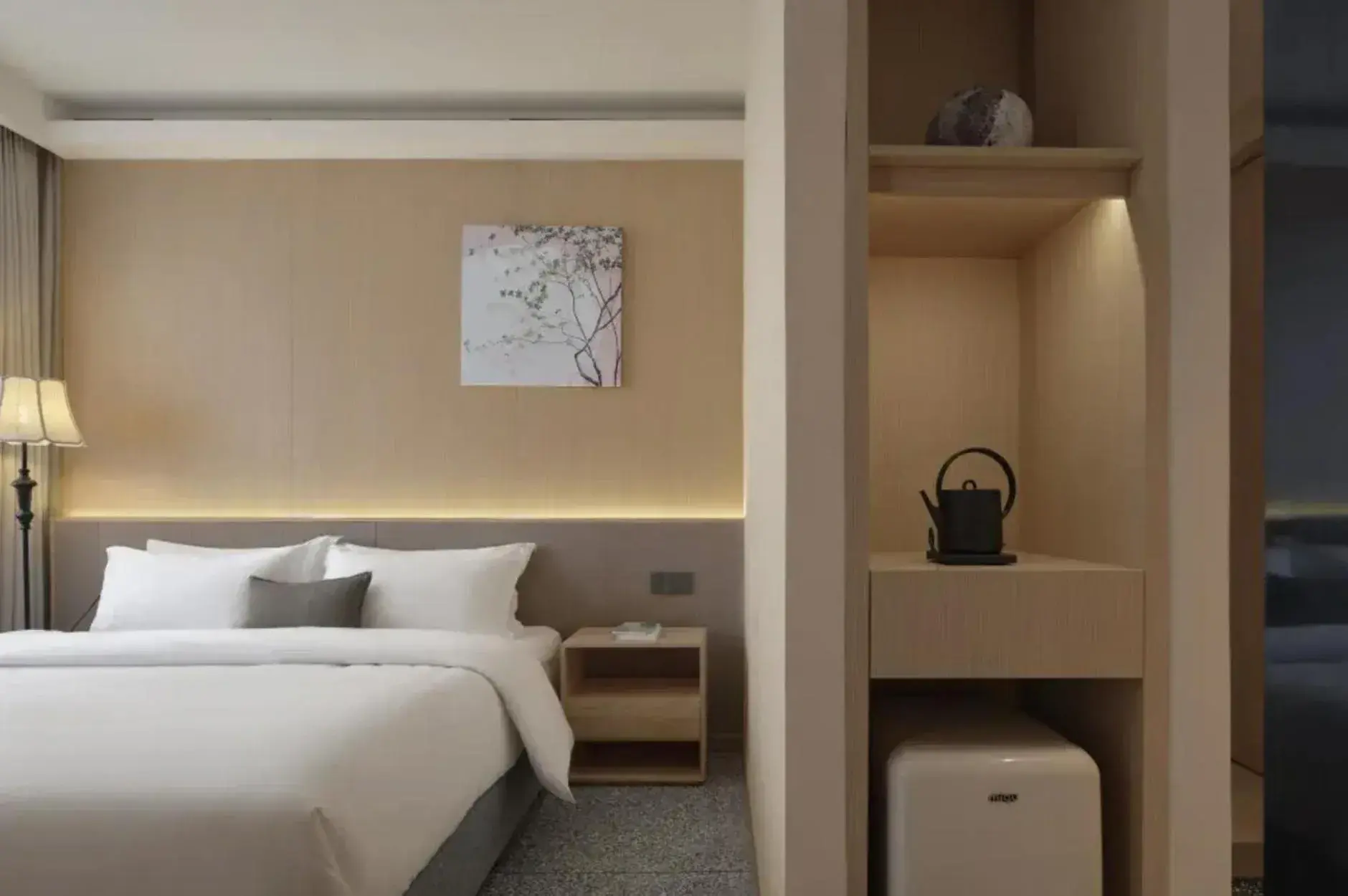 Superior Double Room in The Hidden House Aesthetic Life Courtyard Hotel Kuanzhai Alley People's Park Subway Station Branch Superior Double Room in The Hidden House Aesthetic Life Courtyard Hotel Kuanzhai Alley People's Park Subway Station Branch