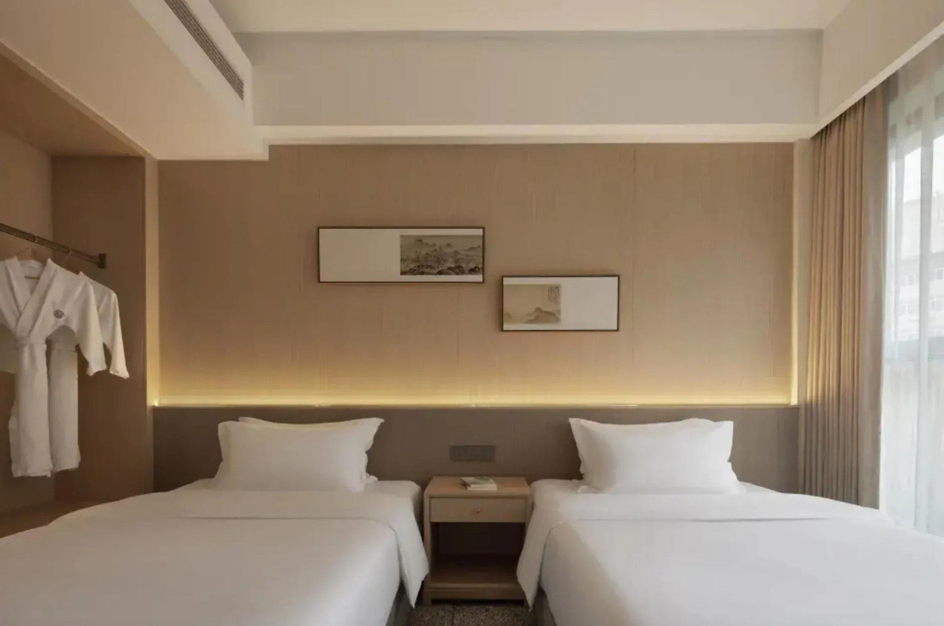 Bedroom, Bed in The Hidden House Aesthetic Life Courtyard Hotel Kuanzhai Alley People's Park Subway Station Branch