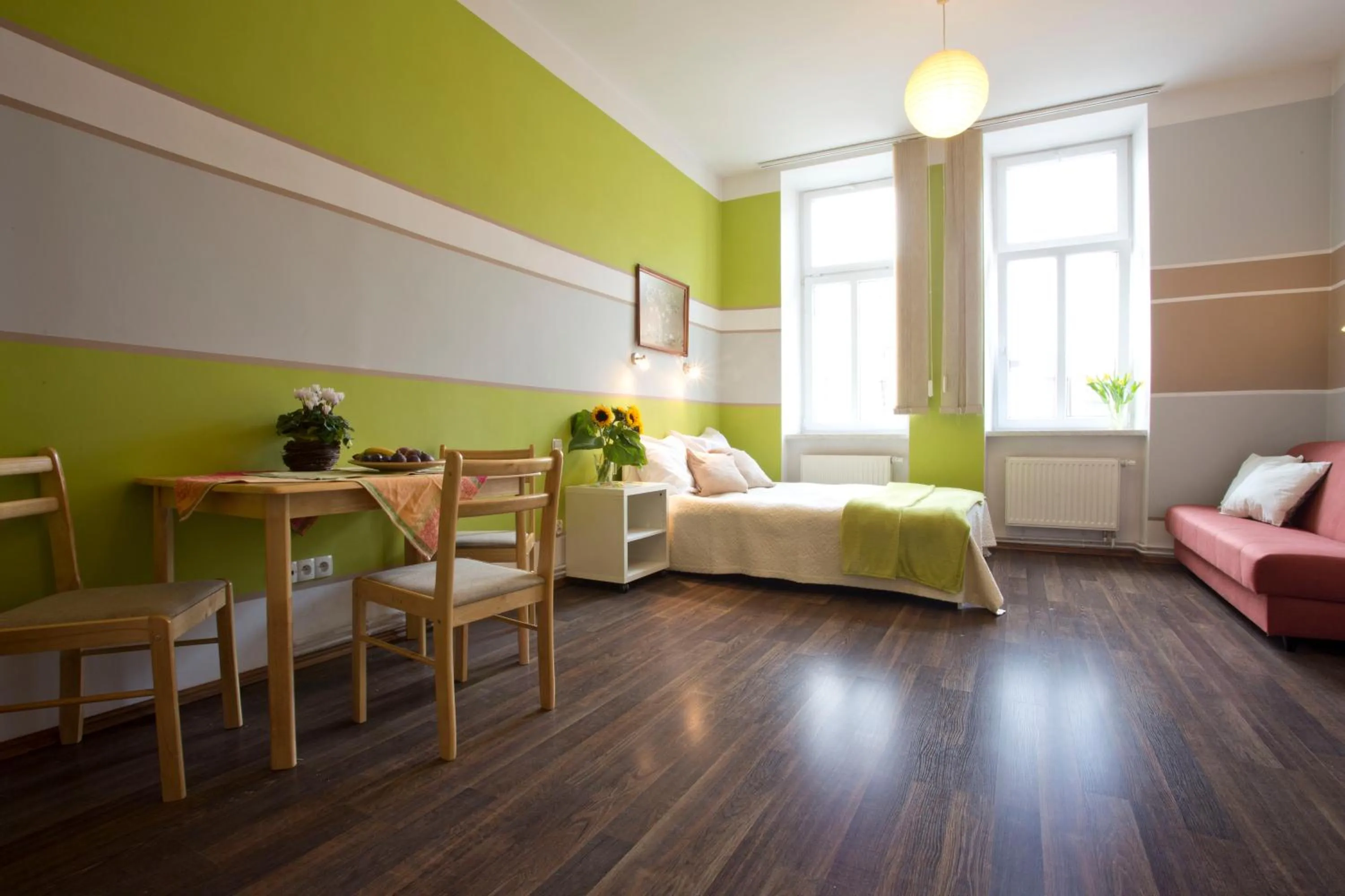 Day, Bed in Krakow Townhouse