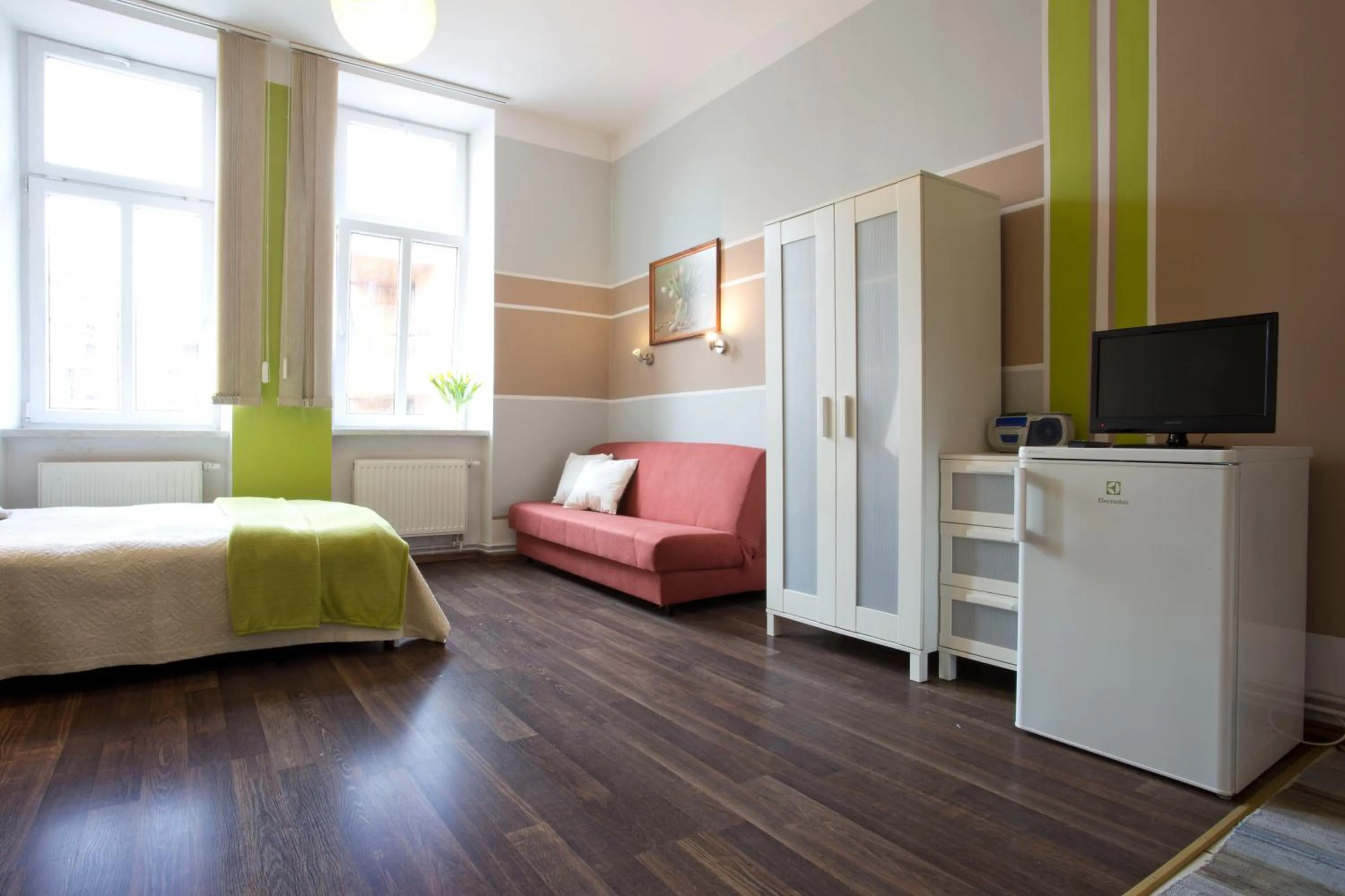 Day, Bed in Krakow Townhouse