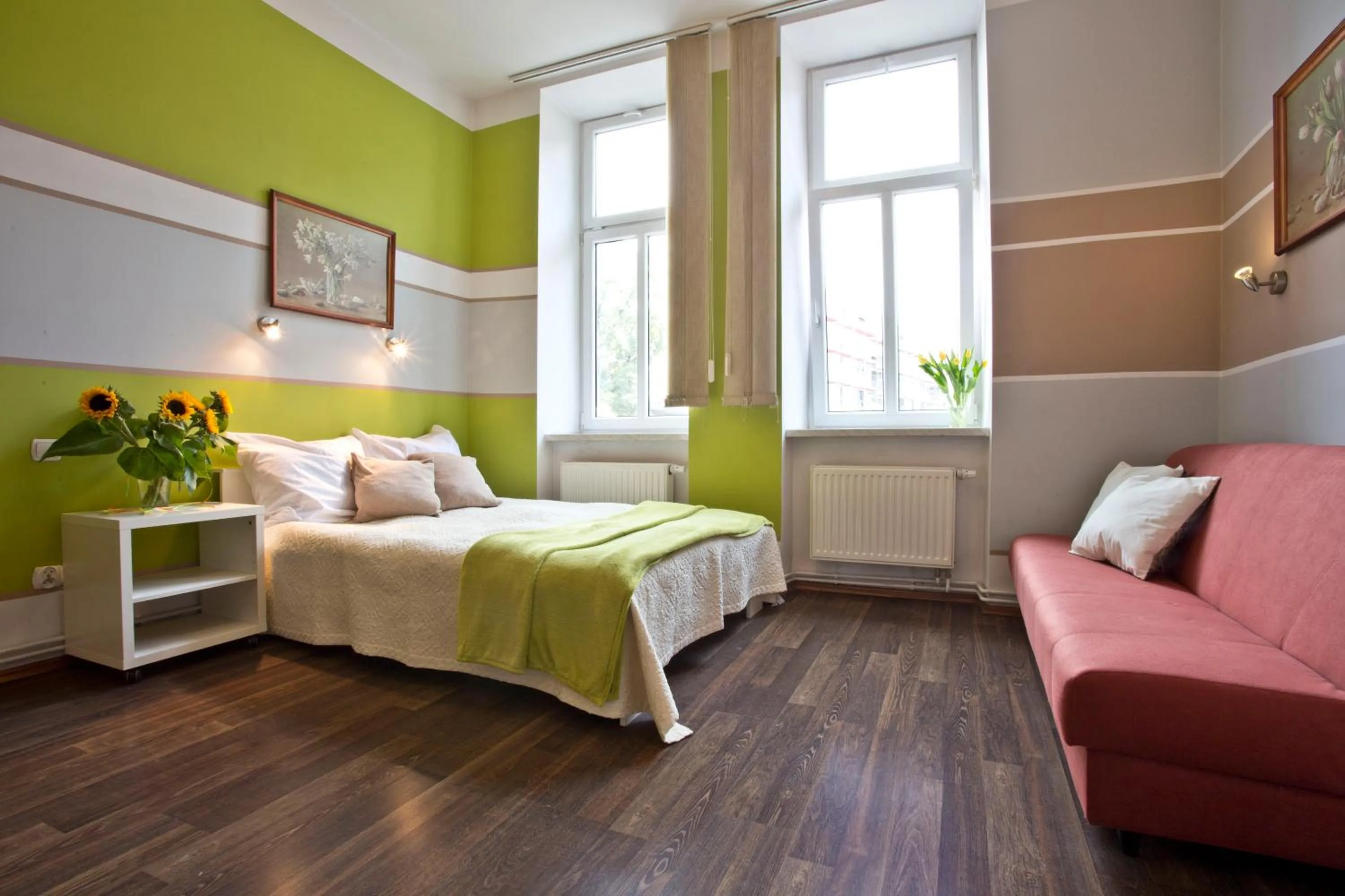 Day, Bed in Krakow Townhouse
