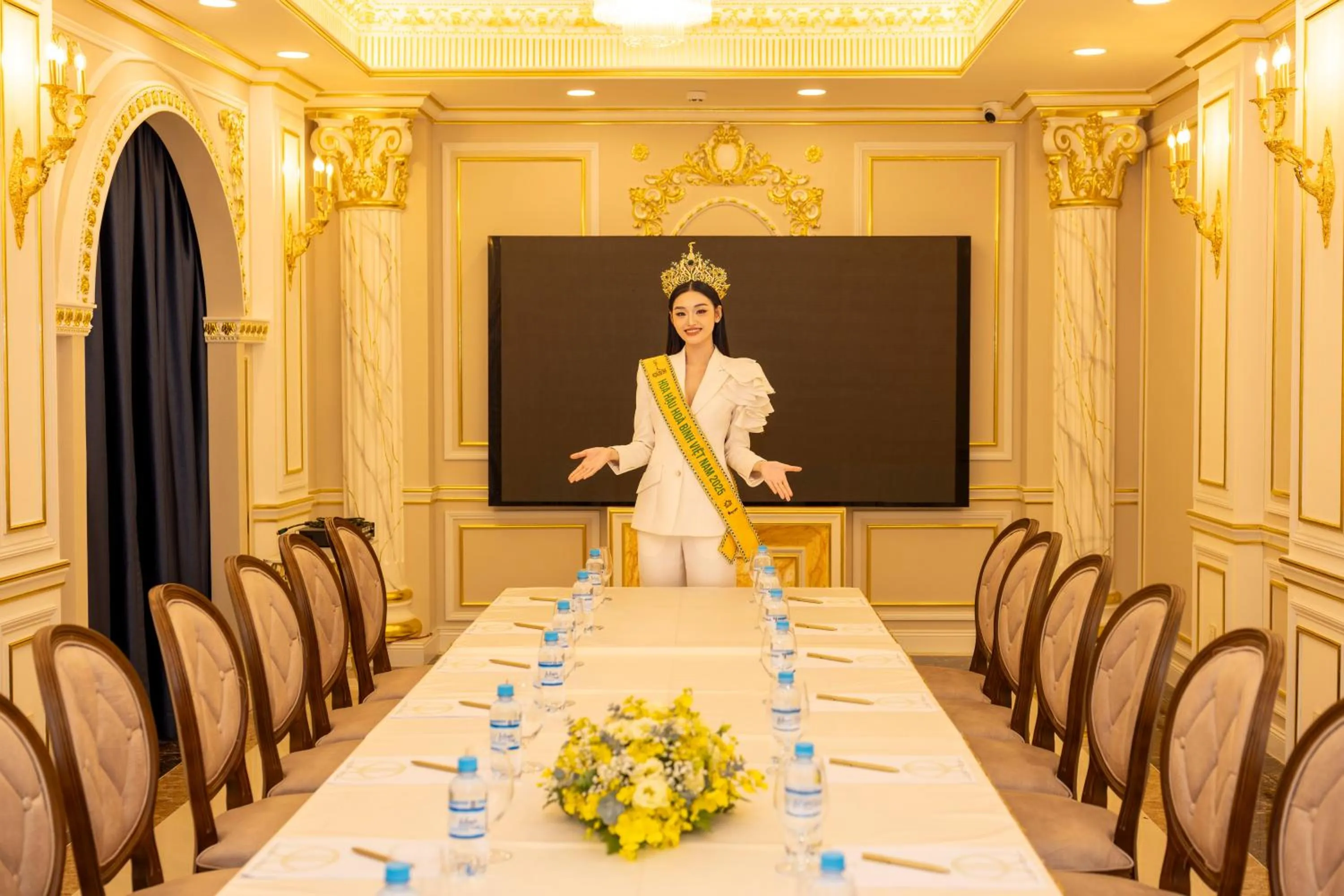 Meeting/conference room in LaChateau