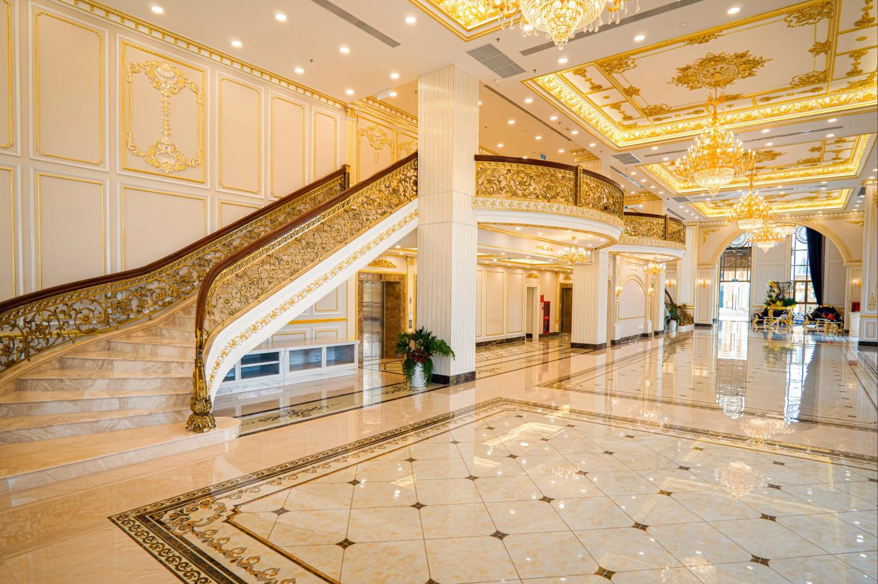 Lobby or reception in LaChateau
